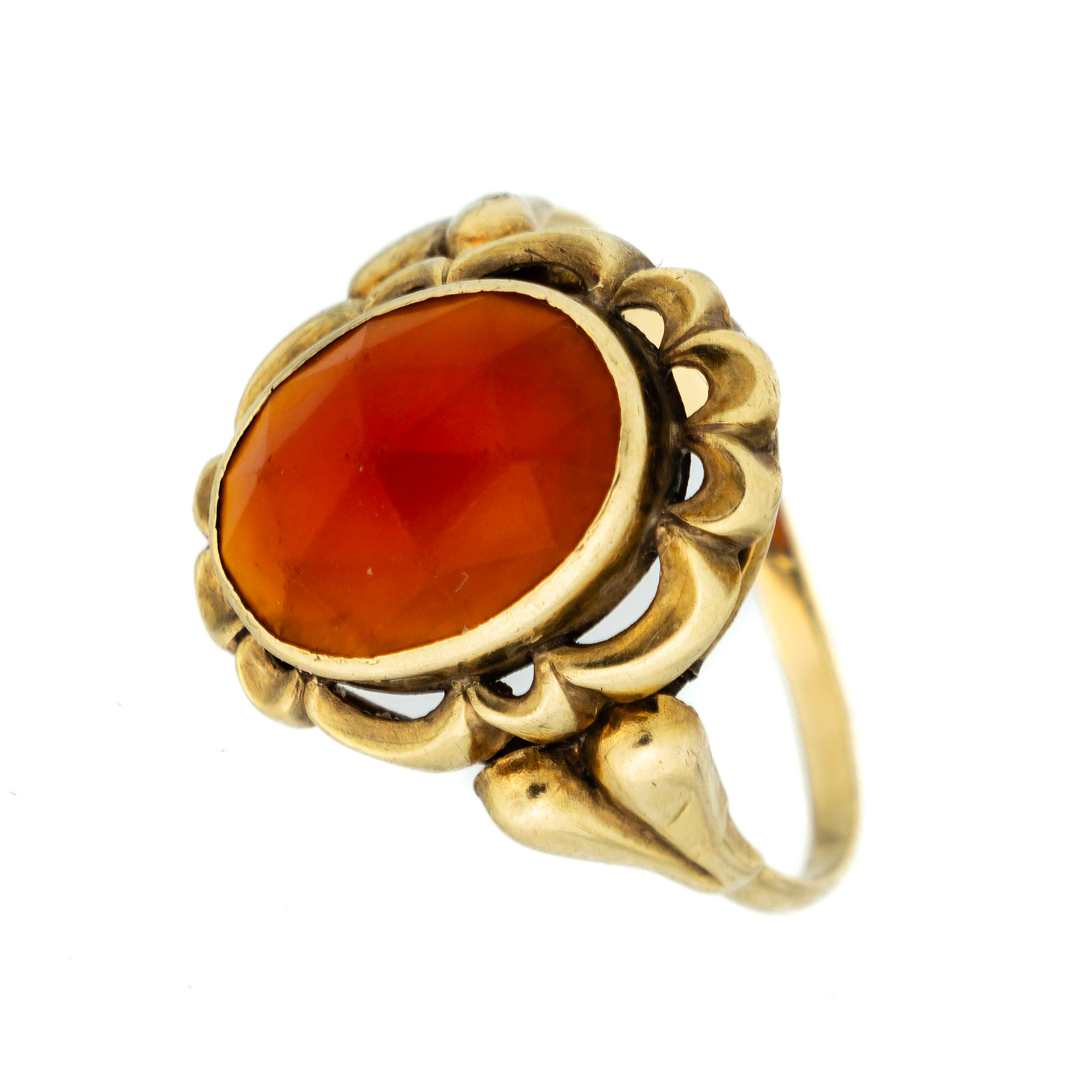 RING, 14K Guld, Besatt med karneol.