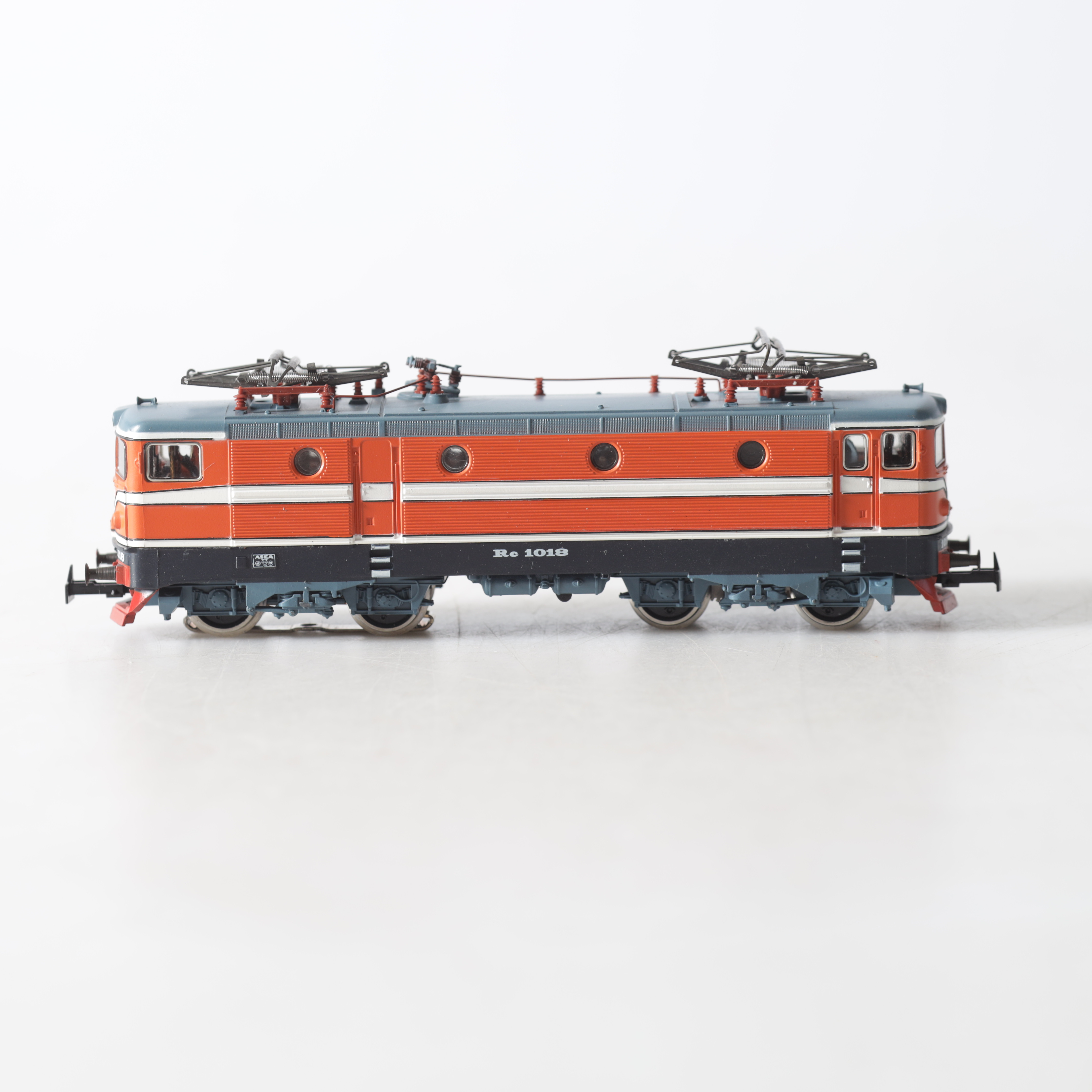 LOK, 3043, H0, SJ:s Rc lok 1018, Märklin.