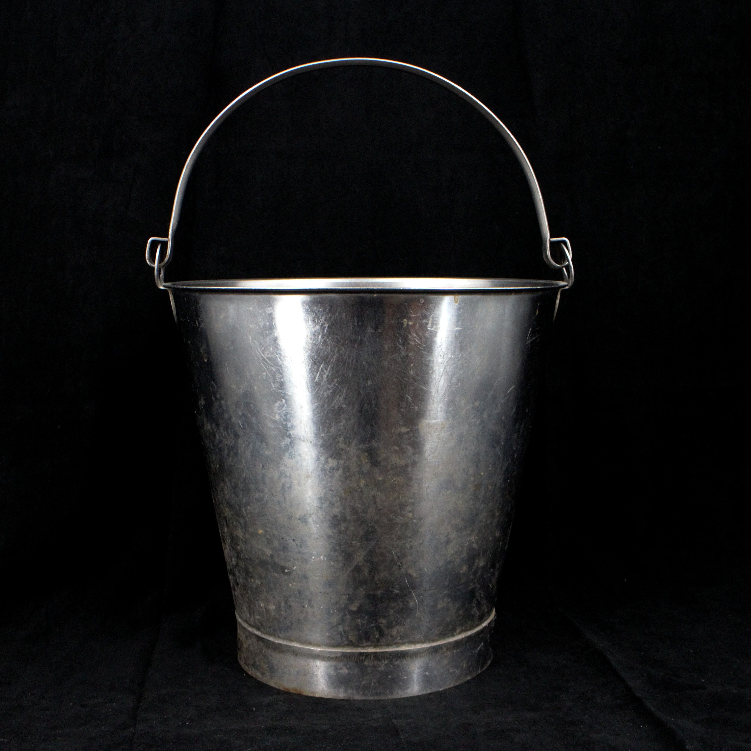 MJÖLKHINK, 12 liter, rostfritt stål, 1900-tal.