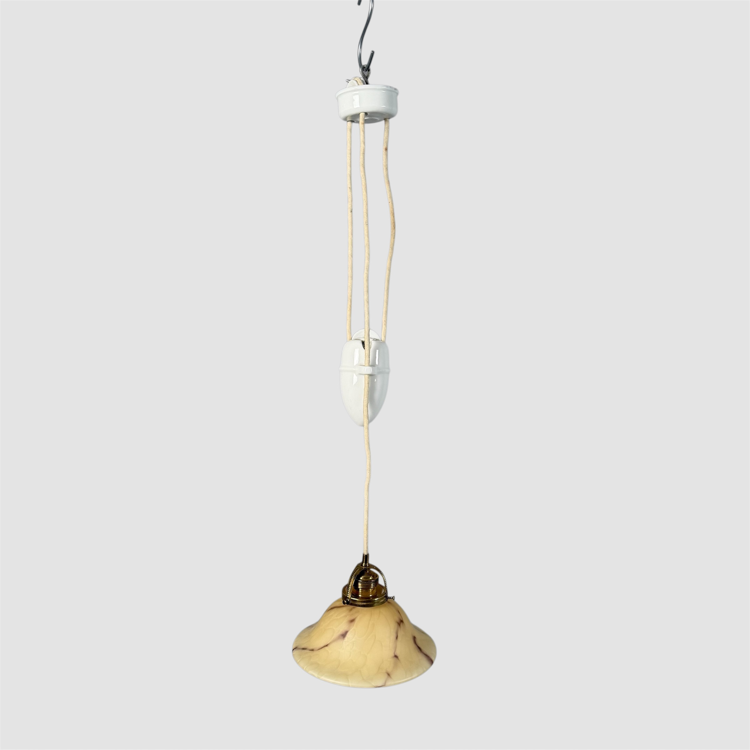 TAKLAMPA, skomakarmodell, 1900-tal, höj/sänkbar, stomme i mässing, kupa i glas.