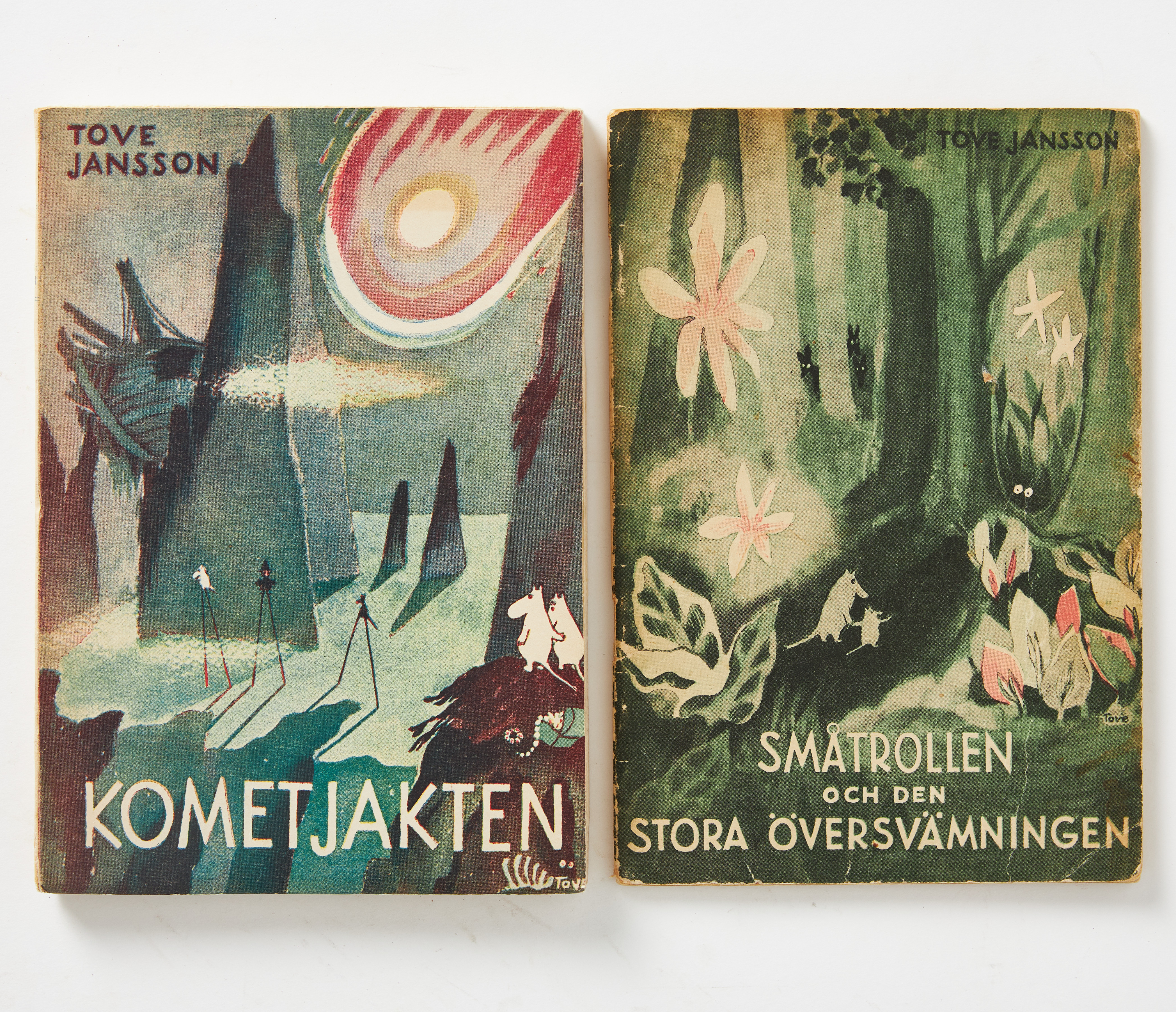TOVE JANSSON, SMÅTROLLEN och KOMETJAKTEN I ORIGINAL, 2 volymer.