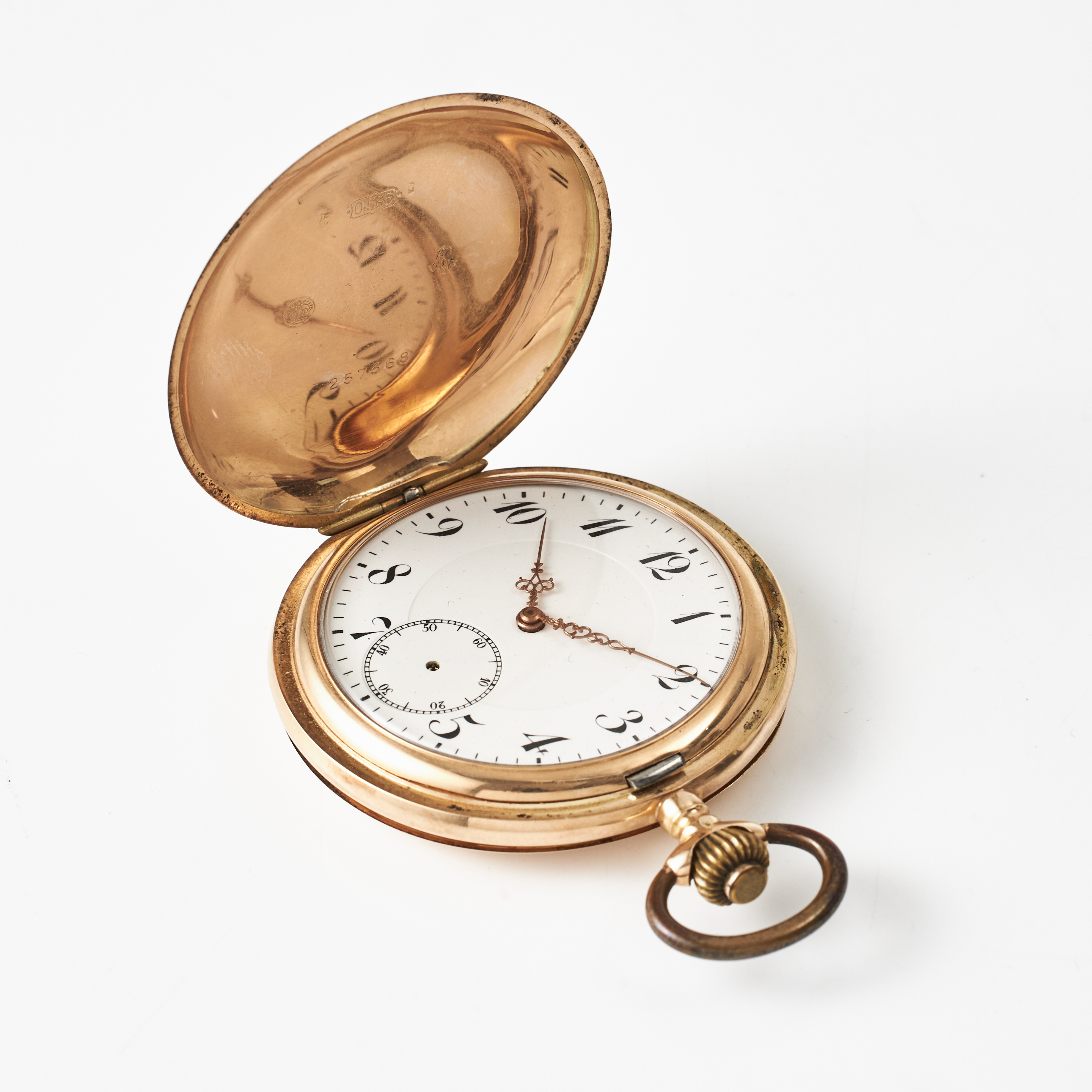 FICKUR, 14 k guld, savonett, vitemaljerad urtavla, arabiska siffror, plexiglas, innerlock i oädel metall, 1920-tal.