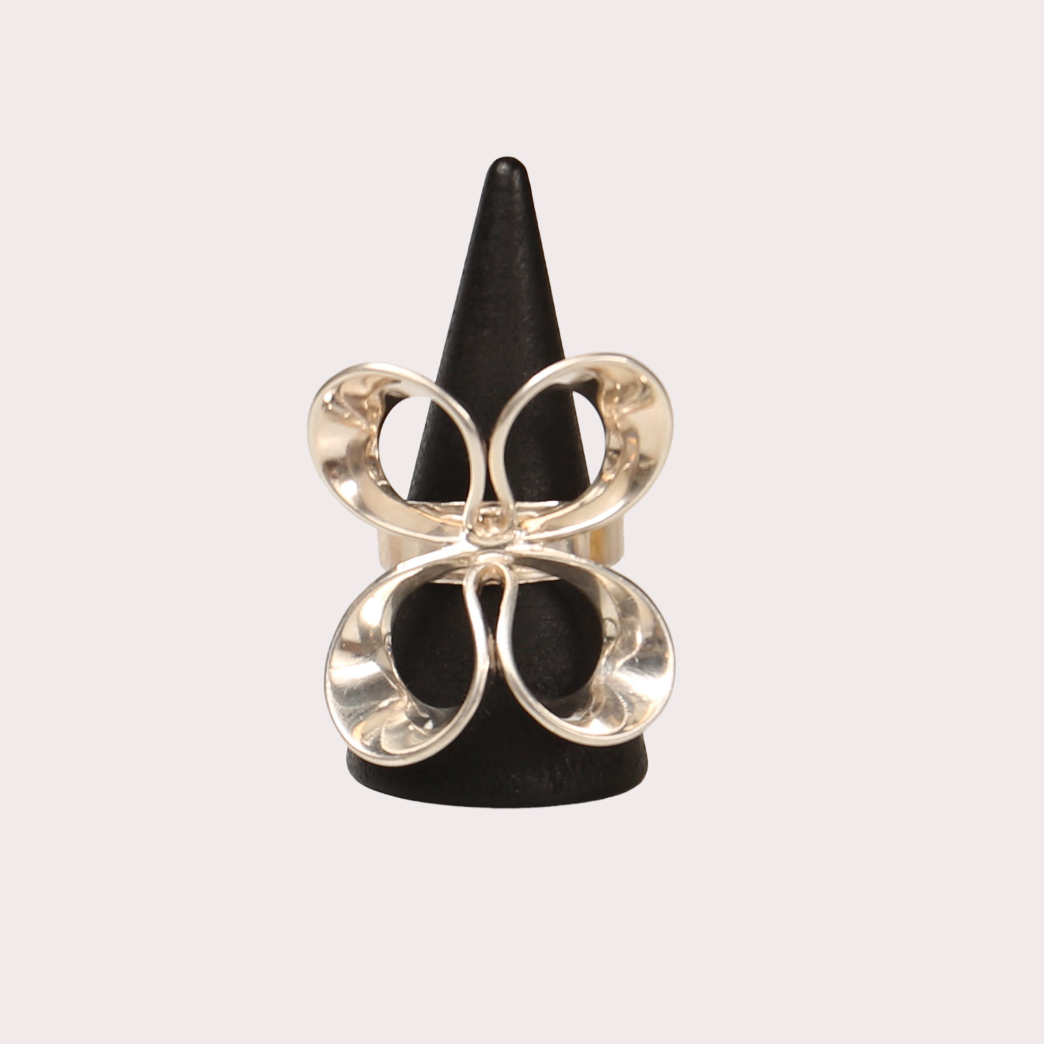 THERESIA HVORSLEV. Ring Sterlingsilver, för Alton.