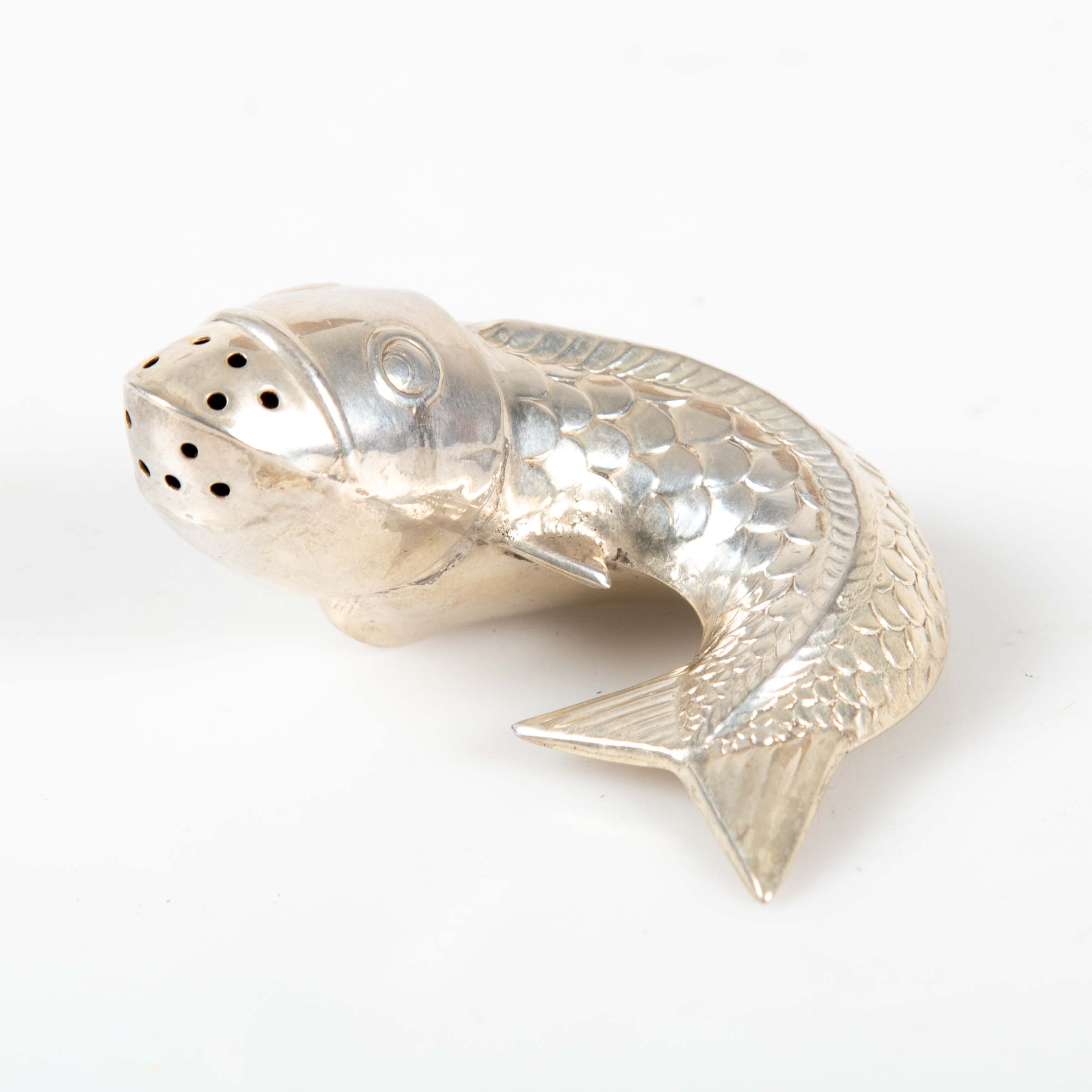 SALTKAR, Silver i form av fisk, 925.