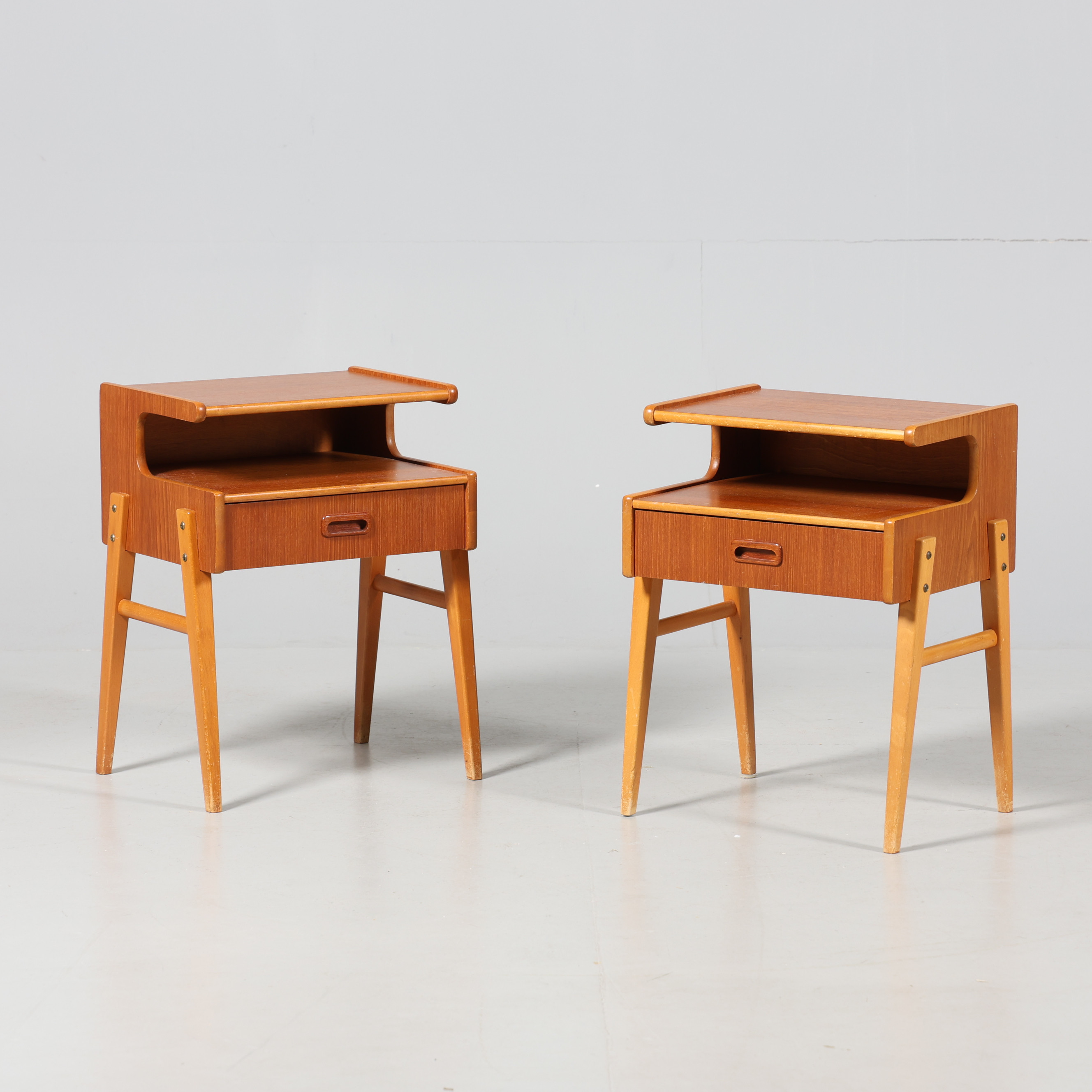 SÄNGBORD, 1 par, teak.