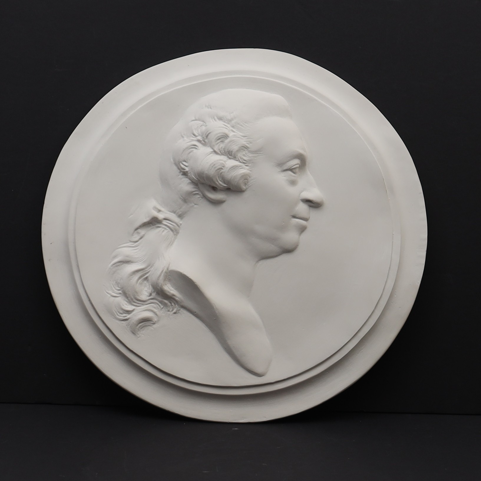 JOHAN TOBIAS SERGEL. Efter, Medaljong, föreställande Carl Johan Cronstedt, gips.