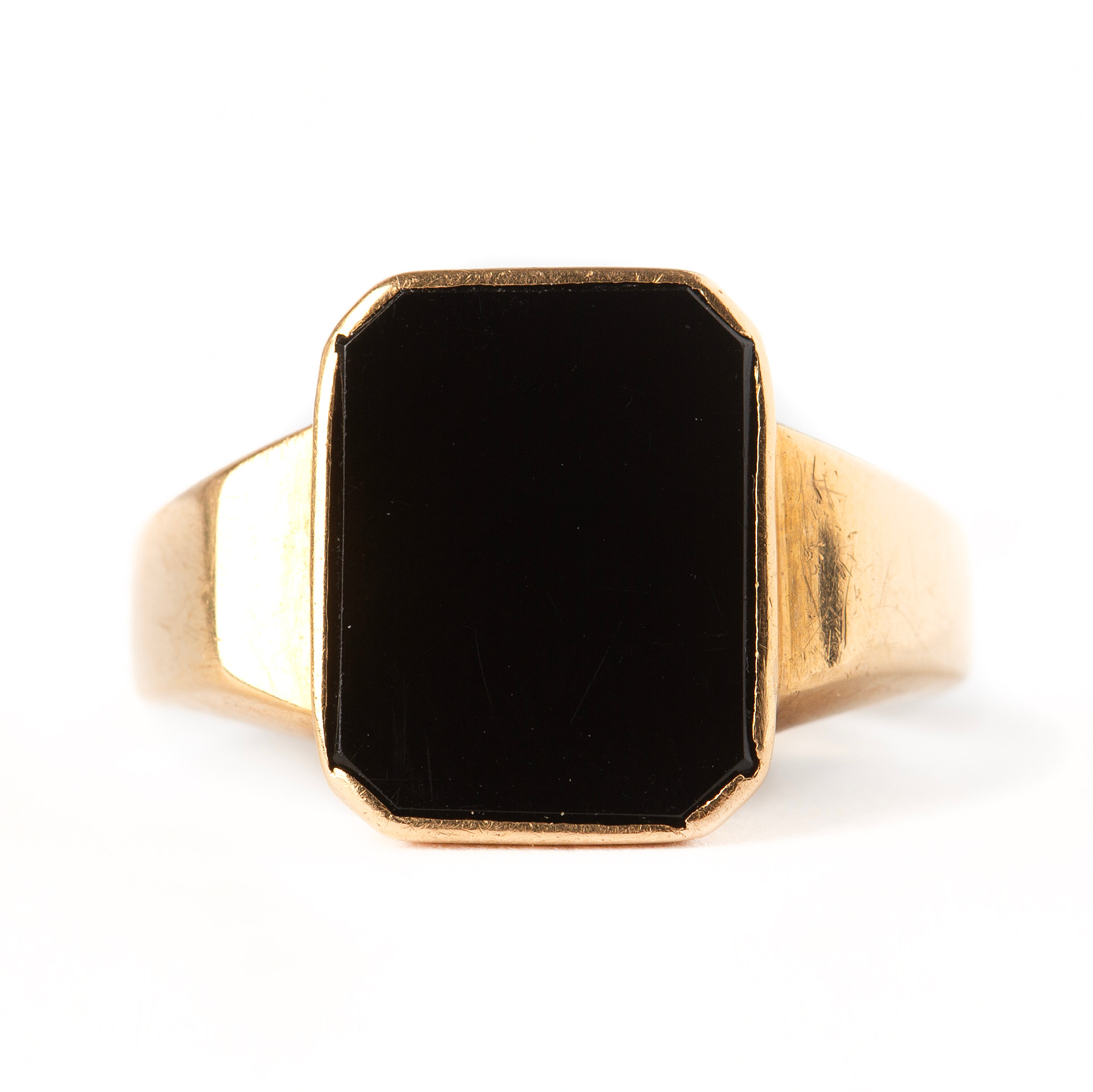 KLACKRING, 18K guld och onyx, Trege, Göteborg, 1966.