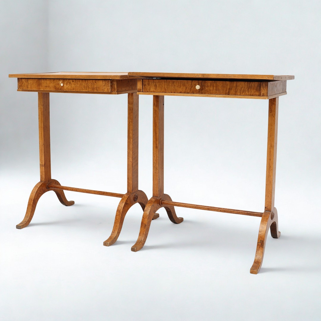 SÄNGBORD ETT PAR, 1800-tal.