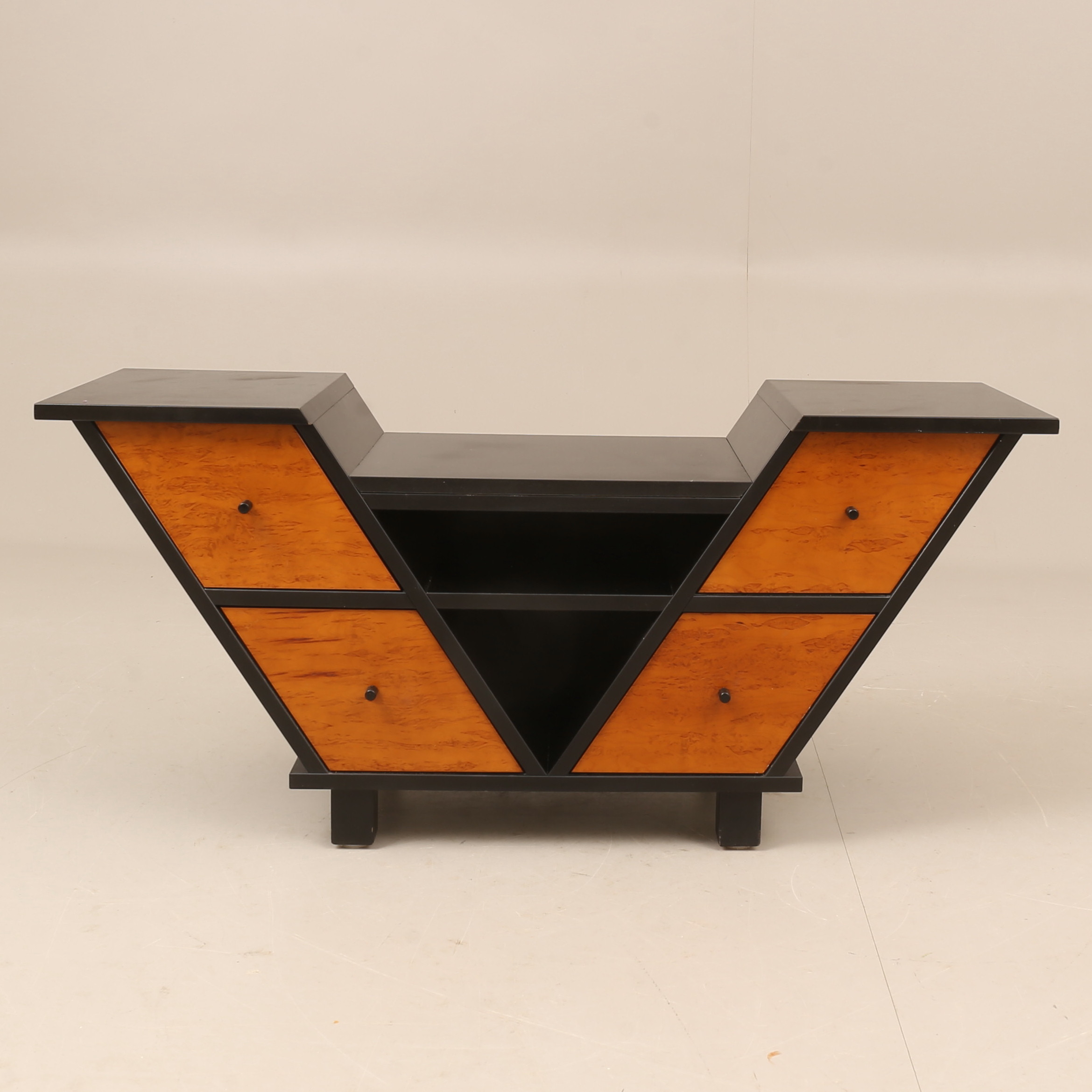 HALLMÖBEL, art deco stil, 1900-talets andra hälft.