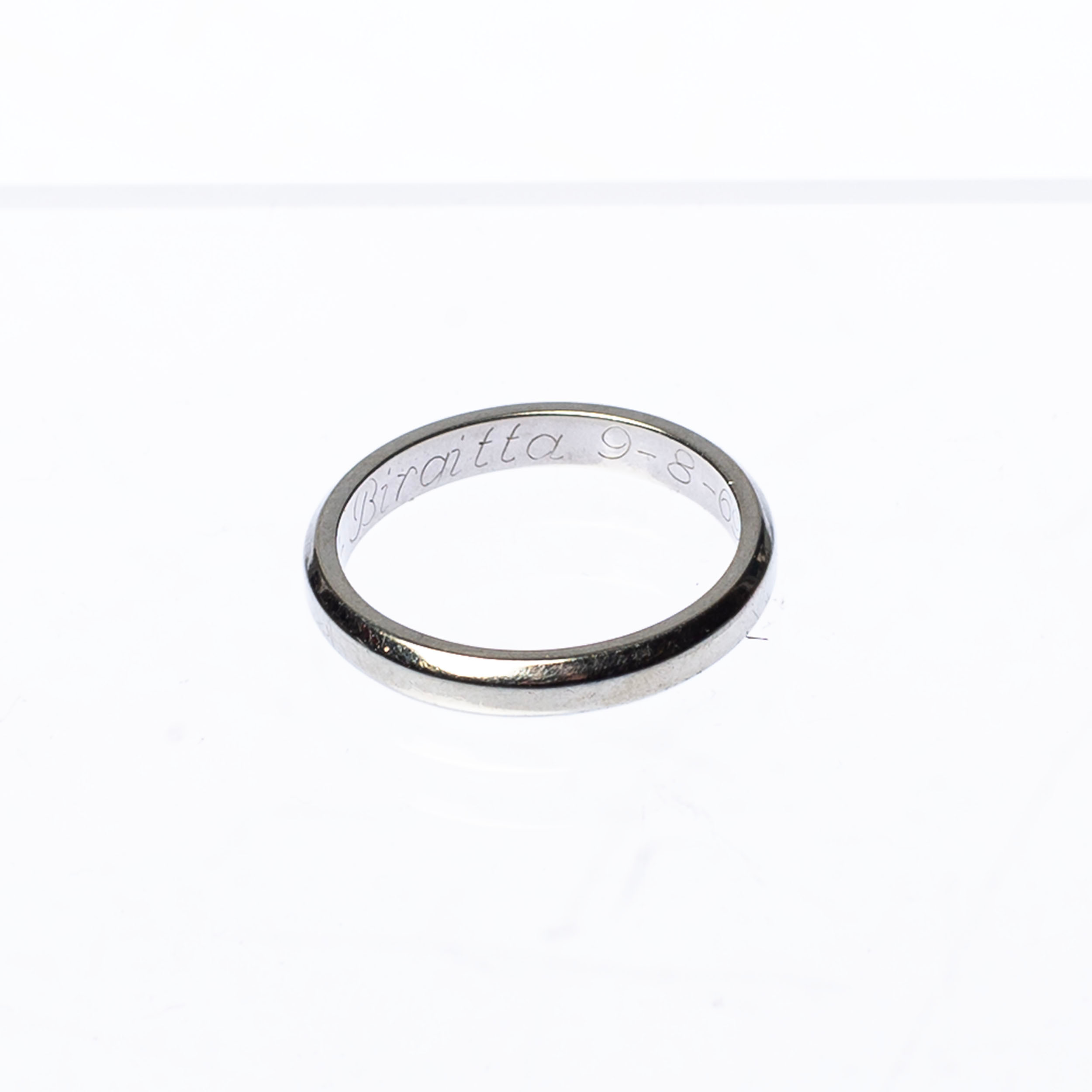 RING, 18k vitt guld ca 3.1g, G. Dahlgren & Co, Malmö 1969.