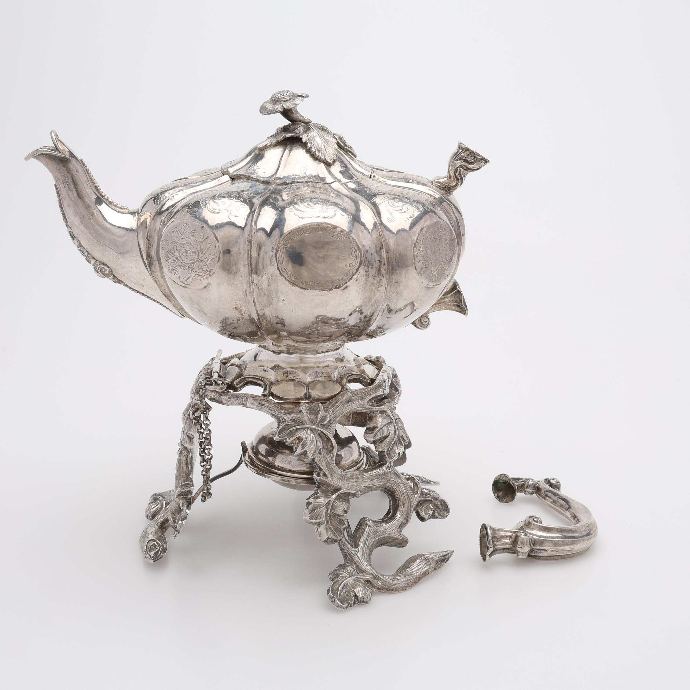 CHRISTIAN HAMMER. TEKÖK, SILVER, NYROKOKO, STOCKHOLM, 1849. TOTALT CIRKA 880 GRAM.