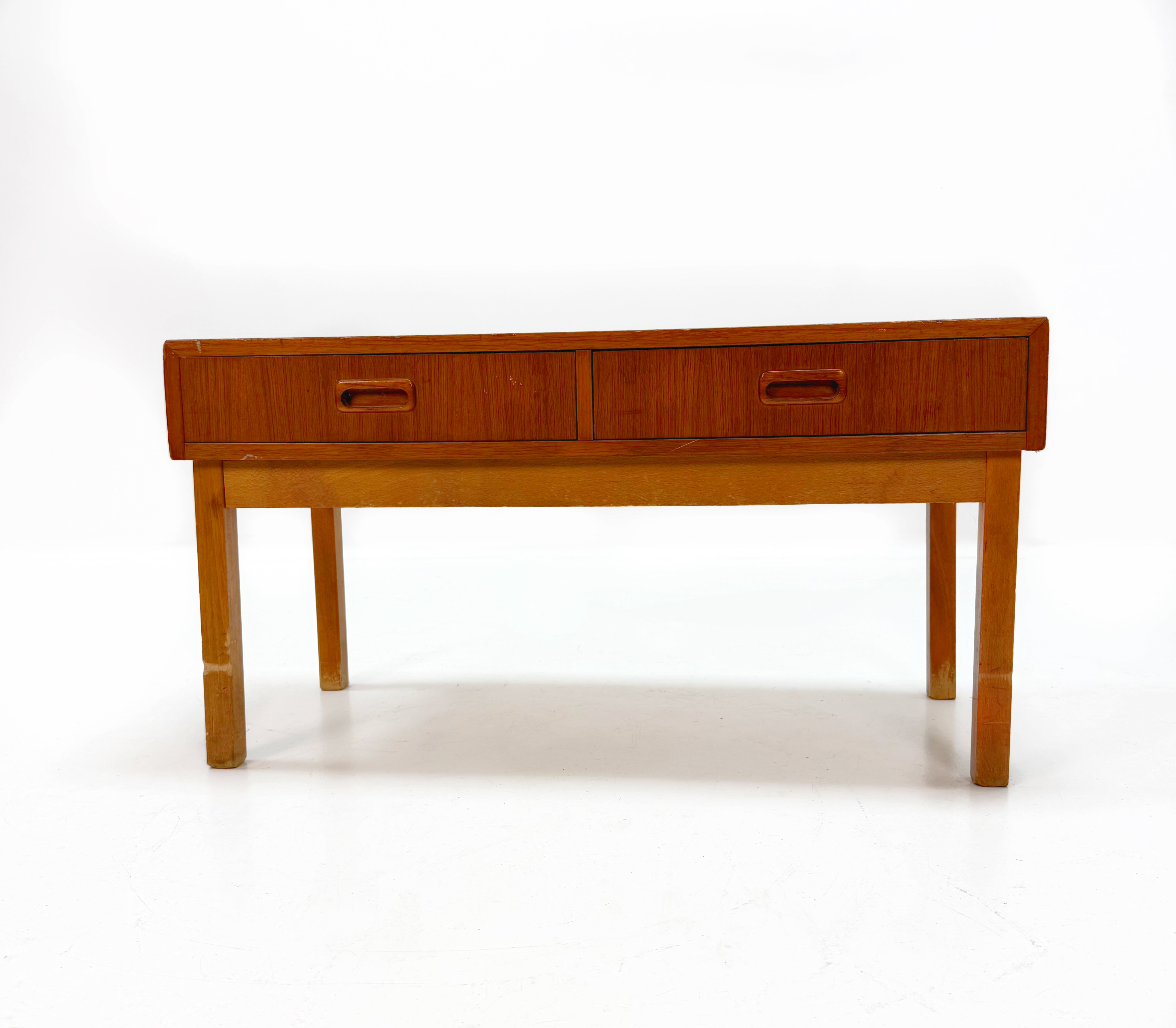 HALLBYRÅ, 2 lådor, teak, 1950/60-tal. Svensk design.