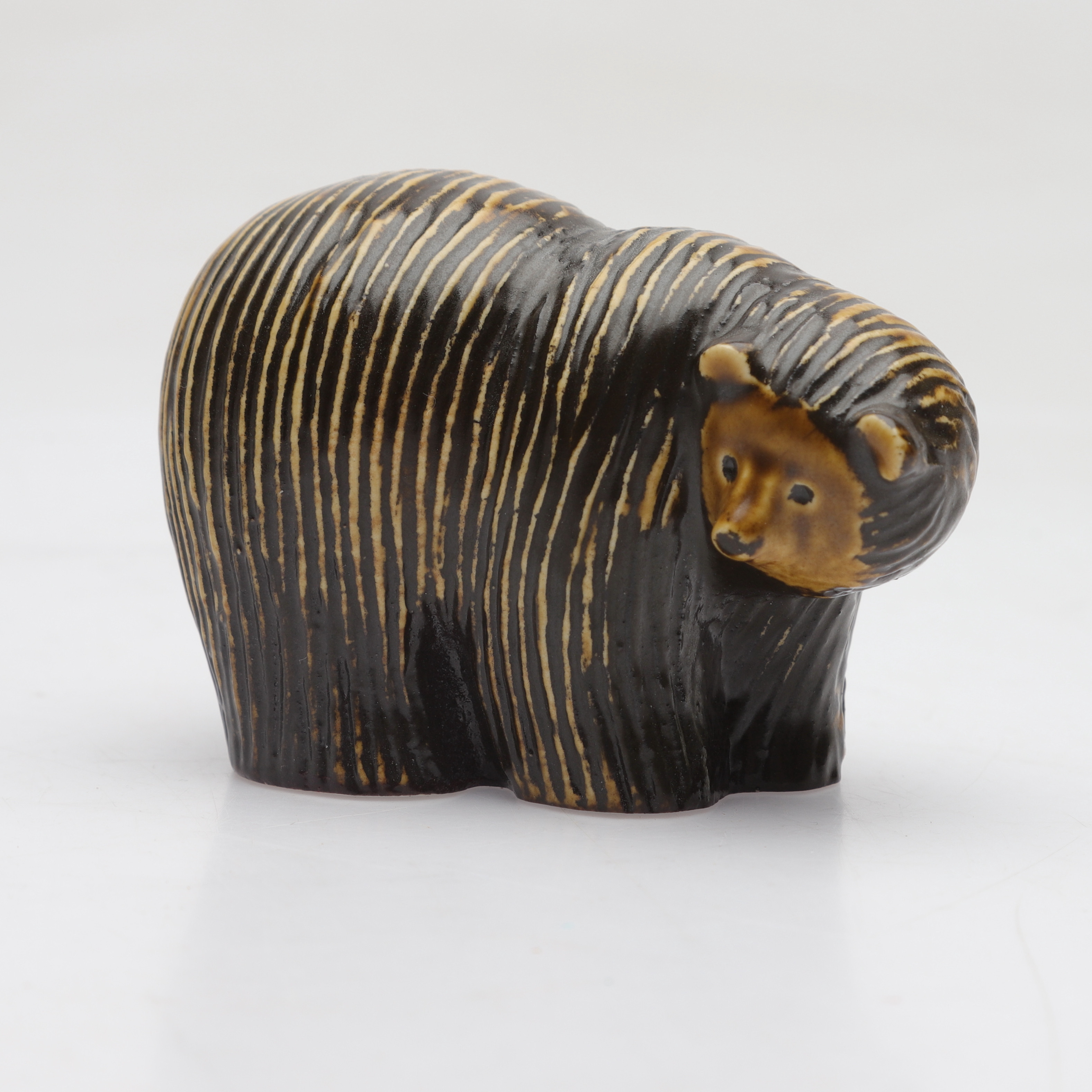 LISA LARSON. figuren, stengods, "Björn", ur serien Lillskansen, Gustavsberg.