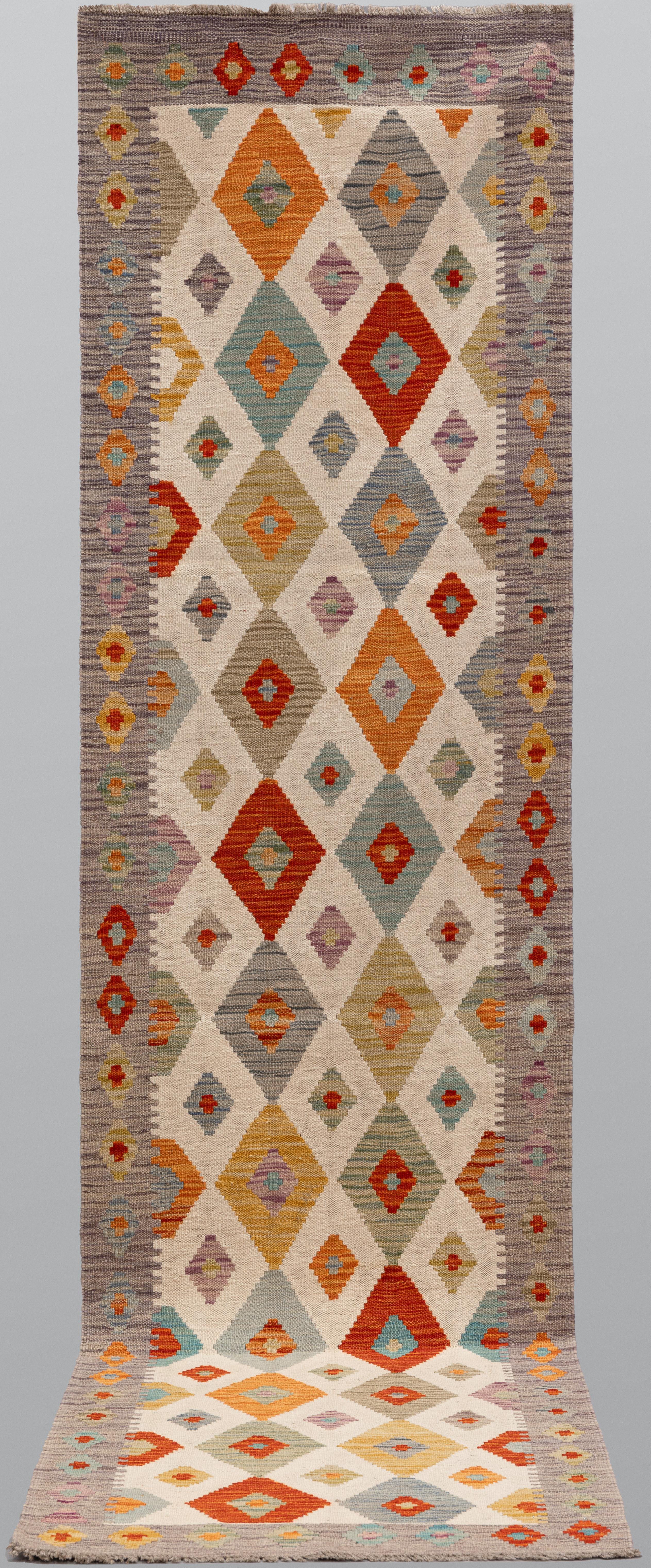 MATTA, gallerimodell, Kelim, cirka 291 x 71 cm.