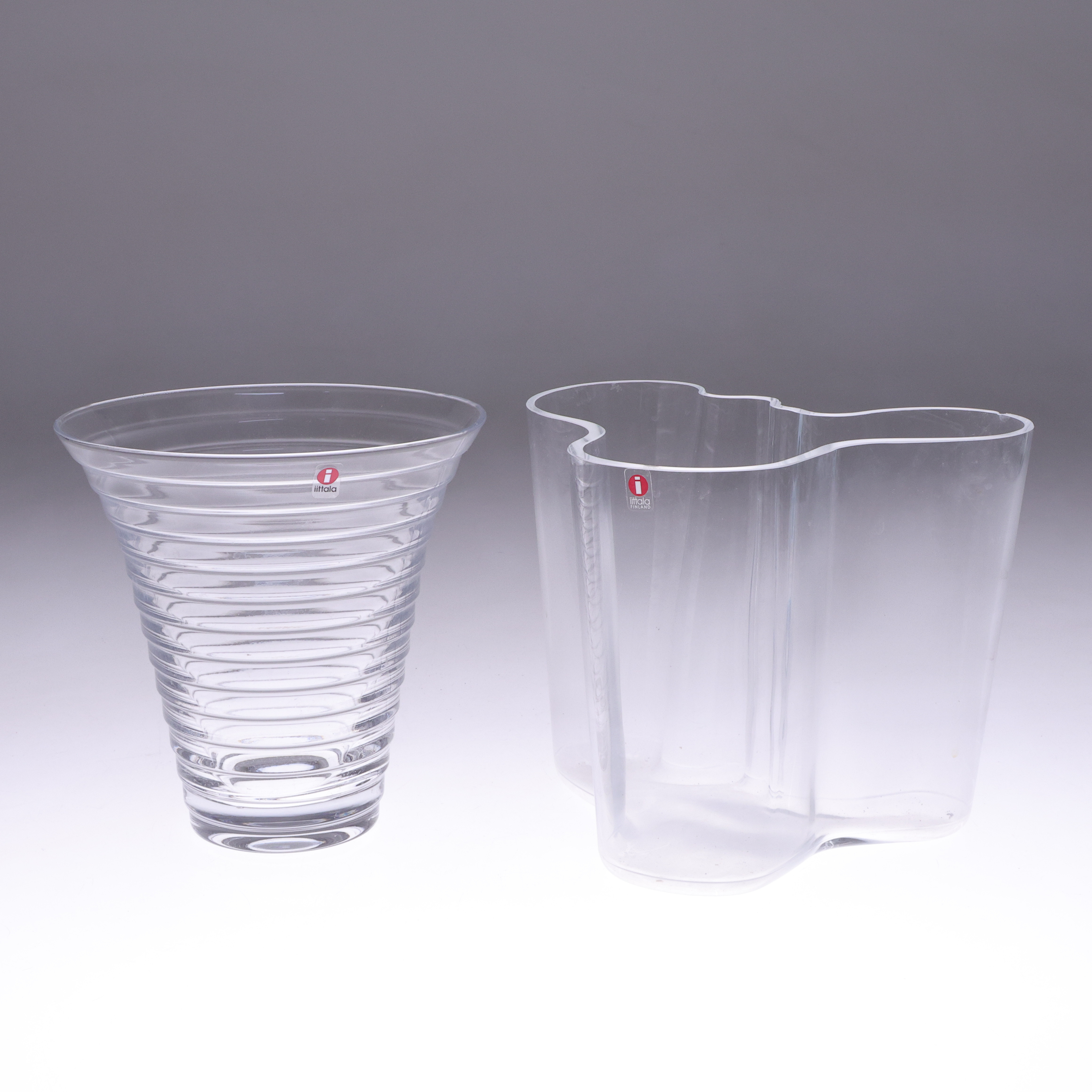 VASER, 2 st, Alvar Aalto samt Aino Aalto, Iittala.