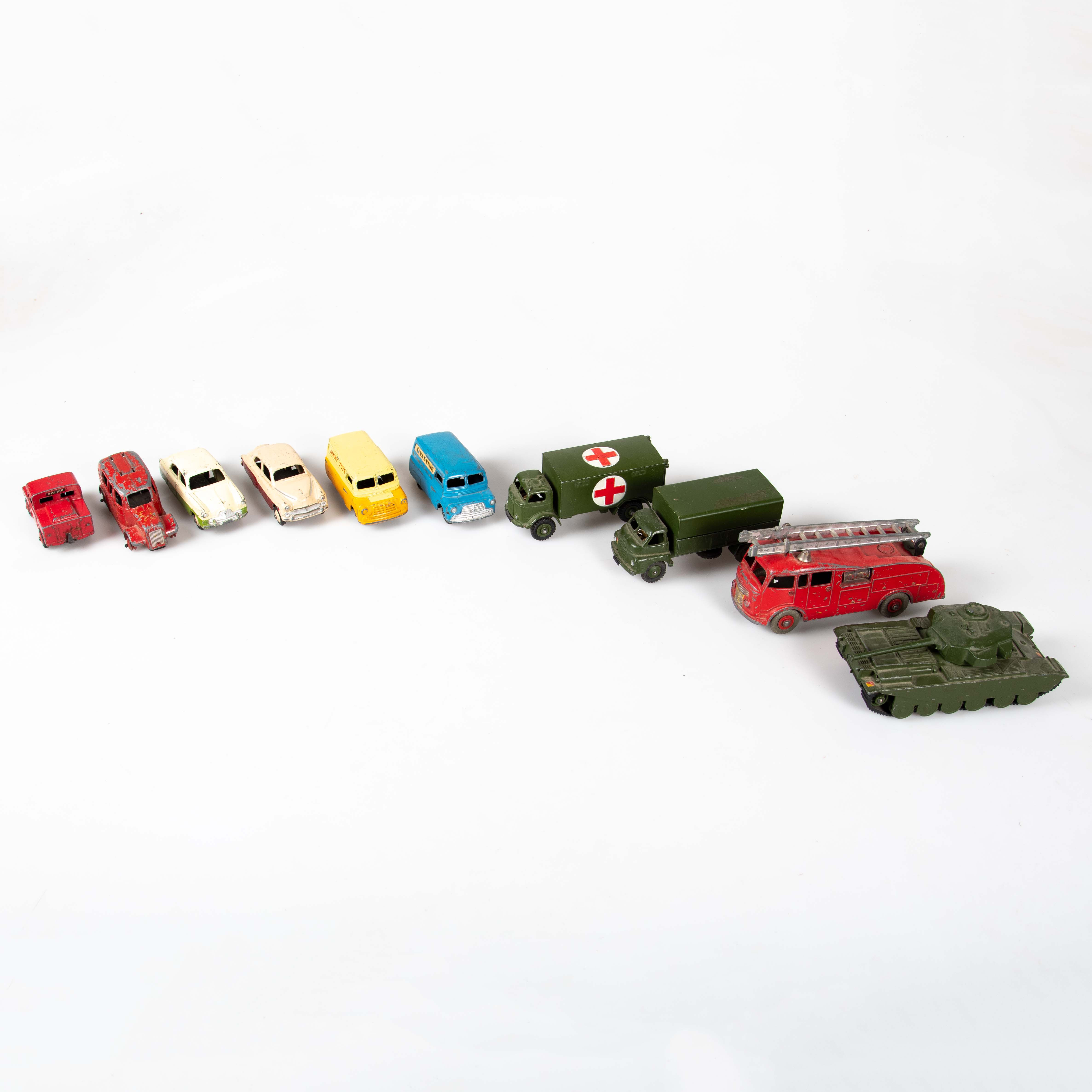 DINKY TOYS, 10 st.