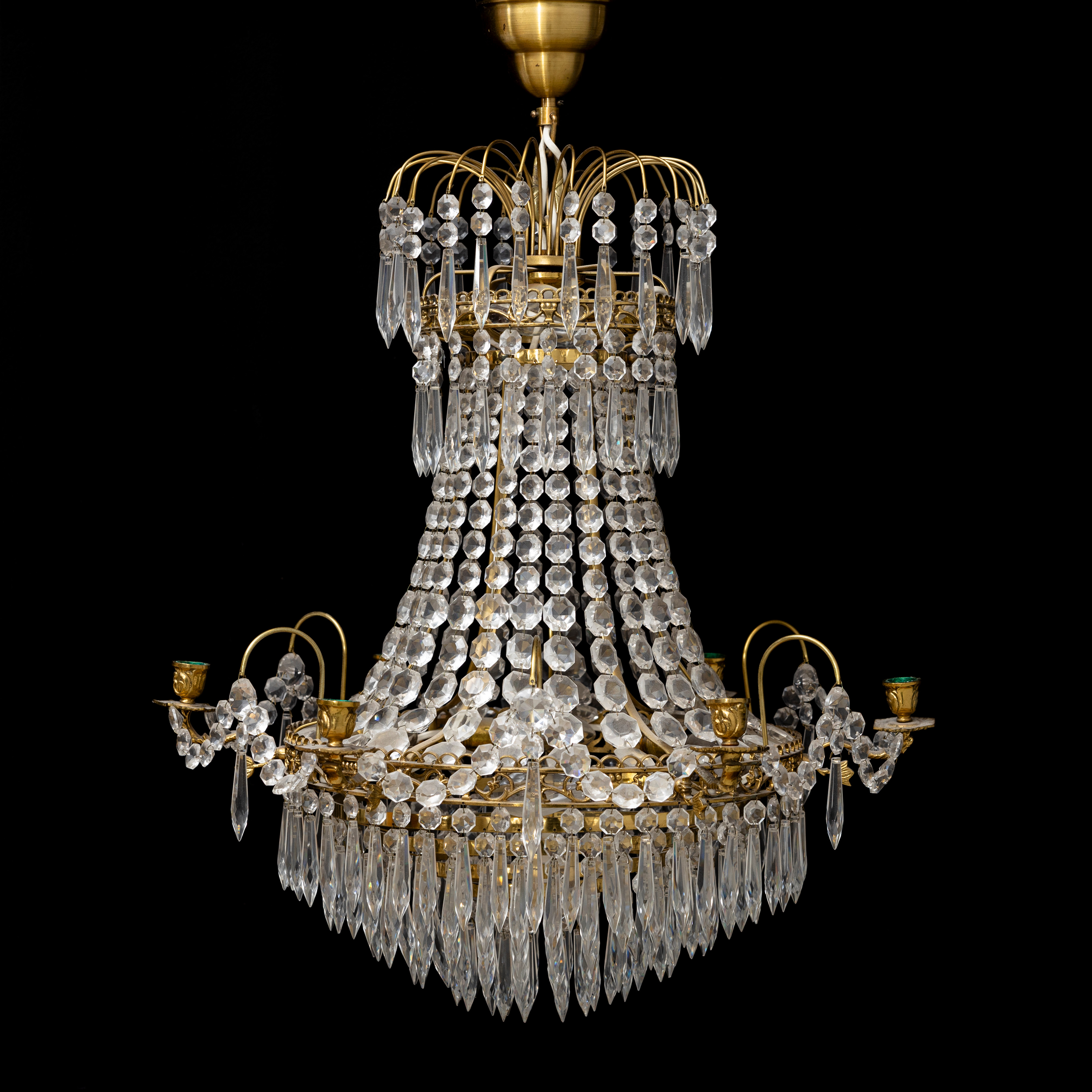 LJUSKRONA, empirestil, 1900-talets andra hälft. Höjd ca 60 cm.