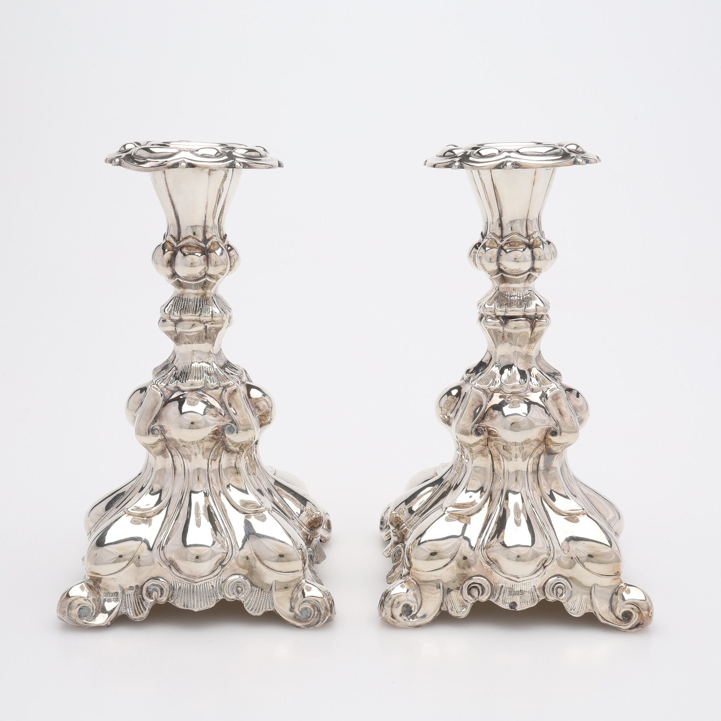 LJUSSTAKAR, ETT PAR, SILVER, BAROCKSTIL, HOVJUVELERARE G.A. DAHLGREN AB, MALMÖ, 1935/1936.