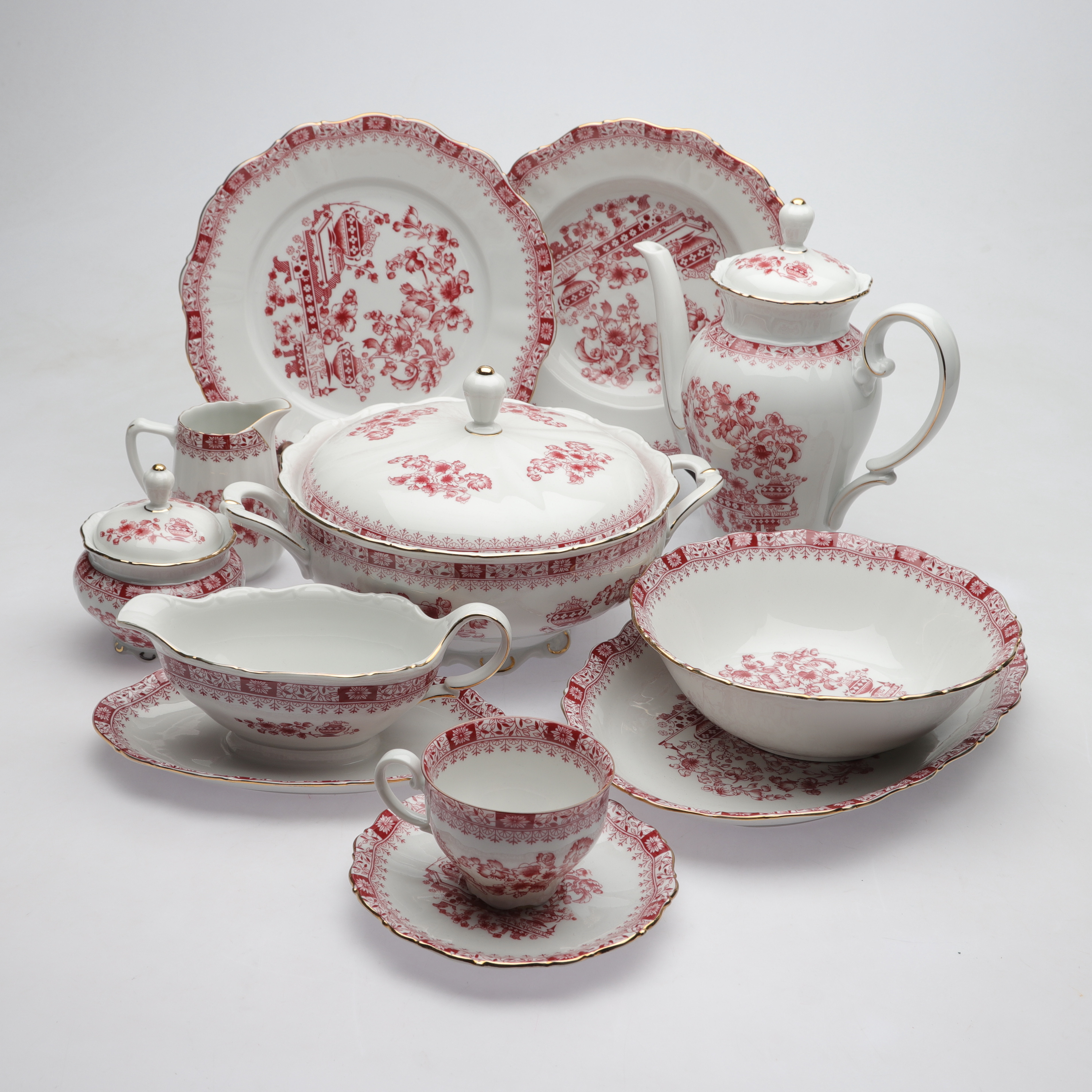 MAT-/KAFFESERVIS, 43 delar, porslin, "Theresia red", Seltmann Weiden, Bavaria.