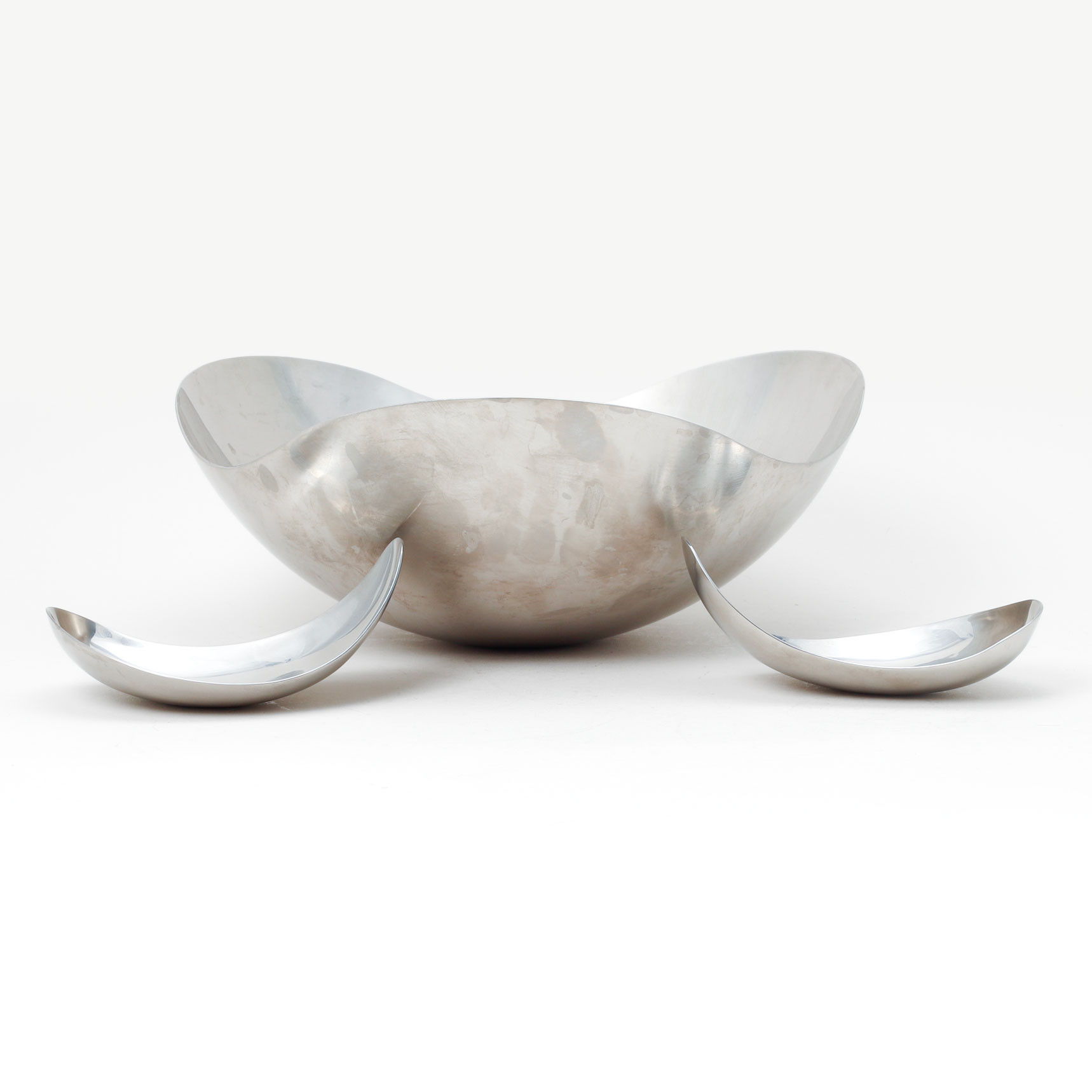 HELLE DAMKJAER. Skålar, 3 st, "Bloom", för Georg Jensen.