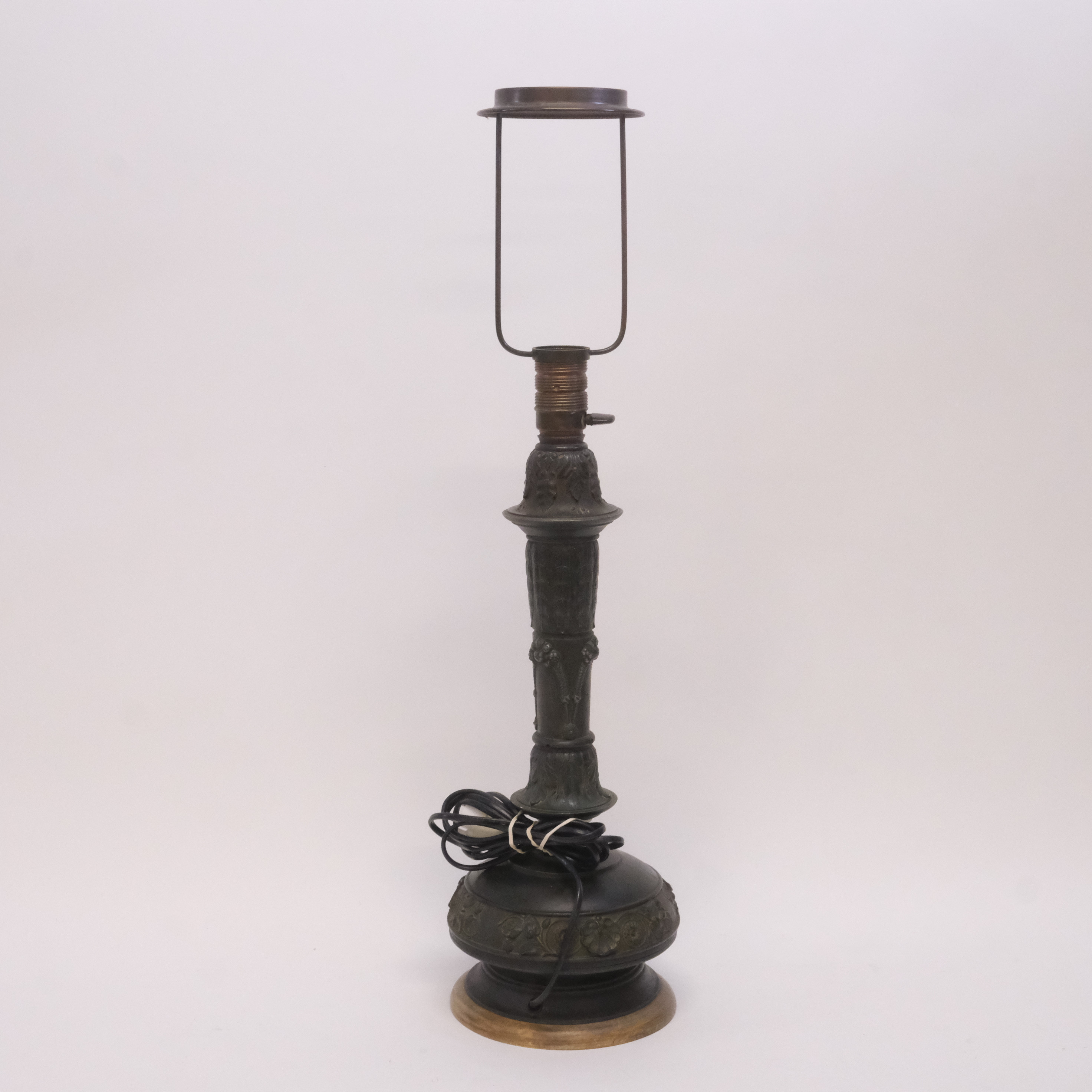 BORDSLAMPA, OMKRING ÅR 1900.