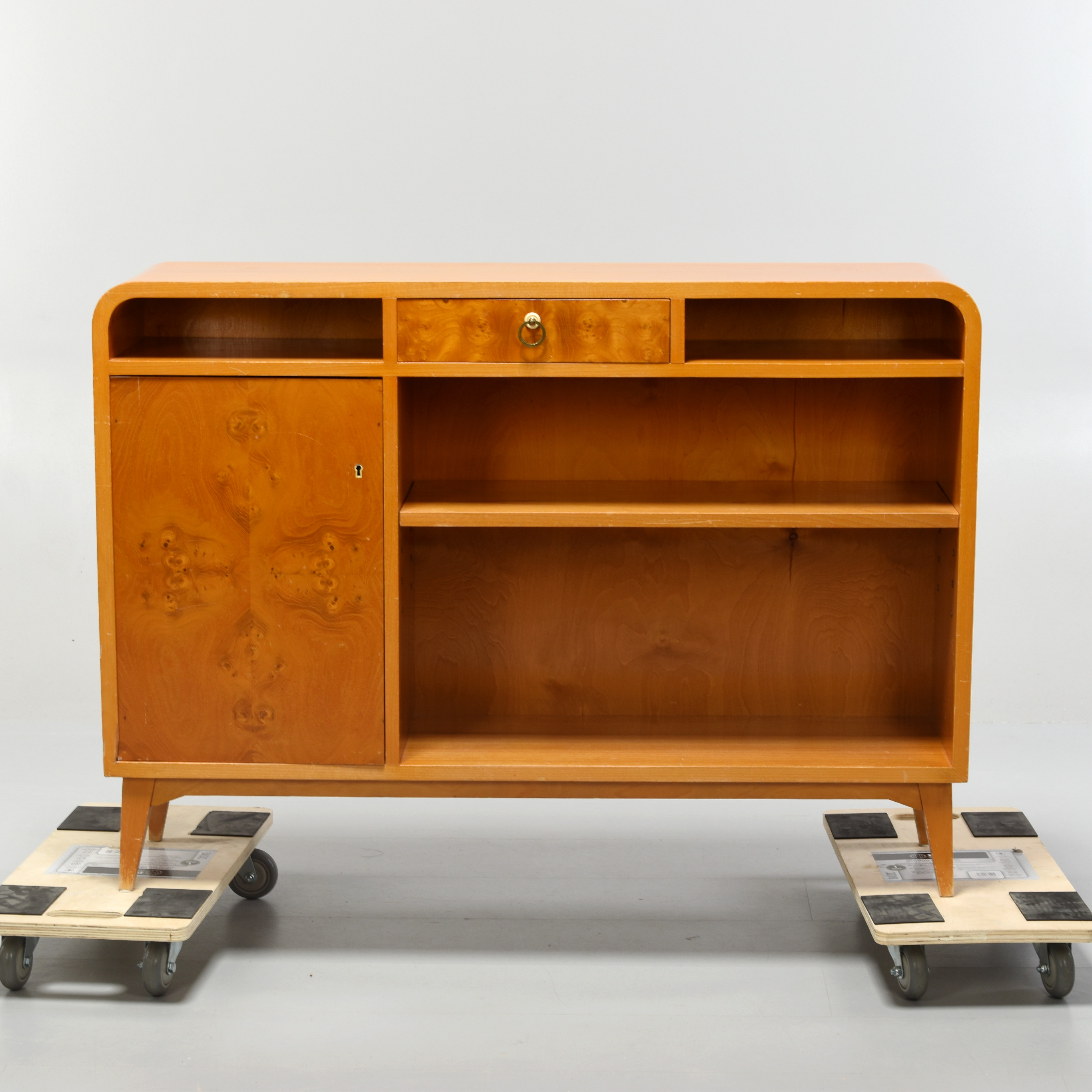 SIDEBOARD / RADIOMÖBEL, 1940–50-tal.