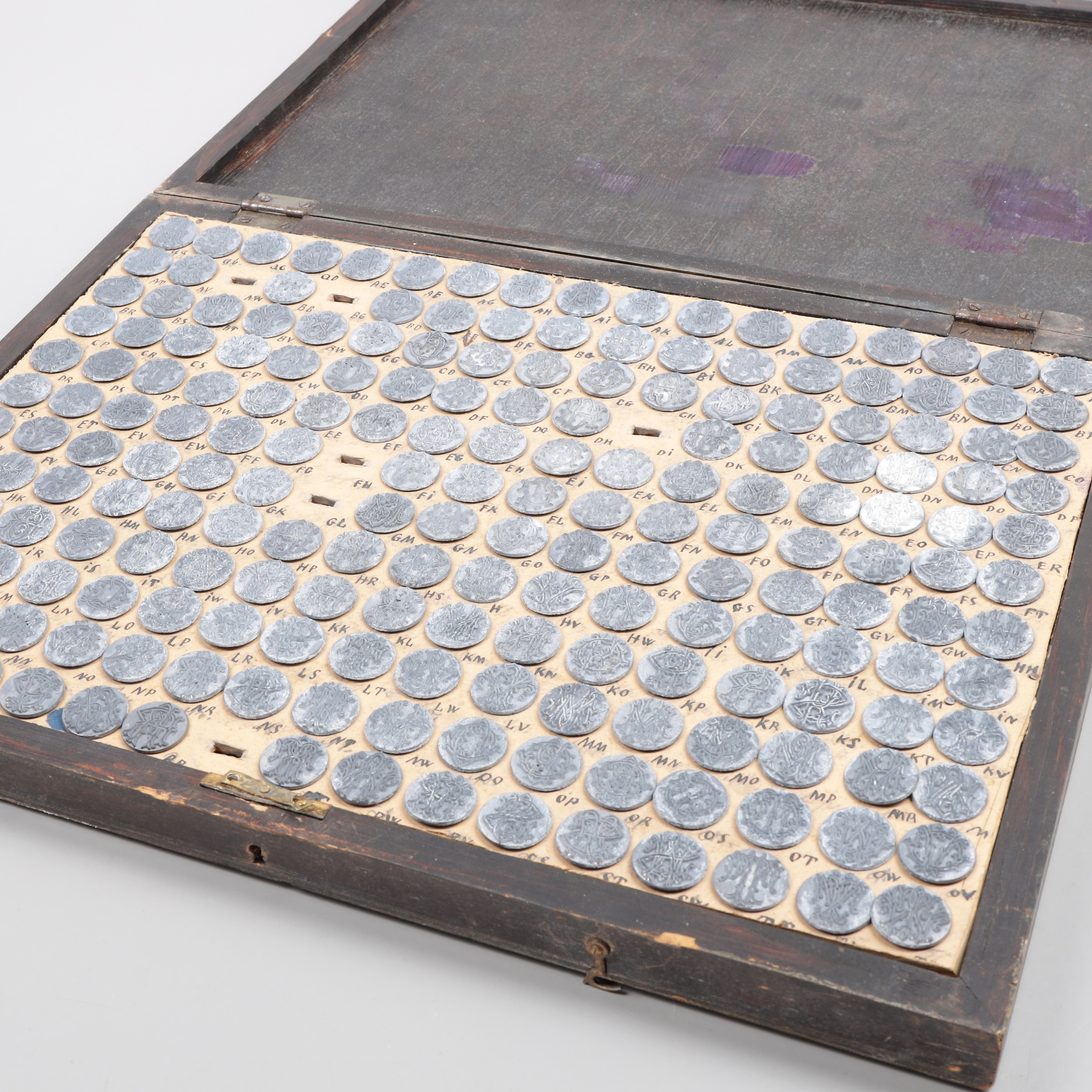 SIGILLSTAMPAR, box, 1900-talets första hälft.