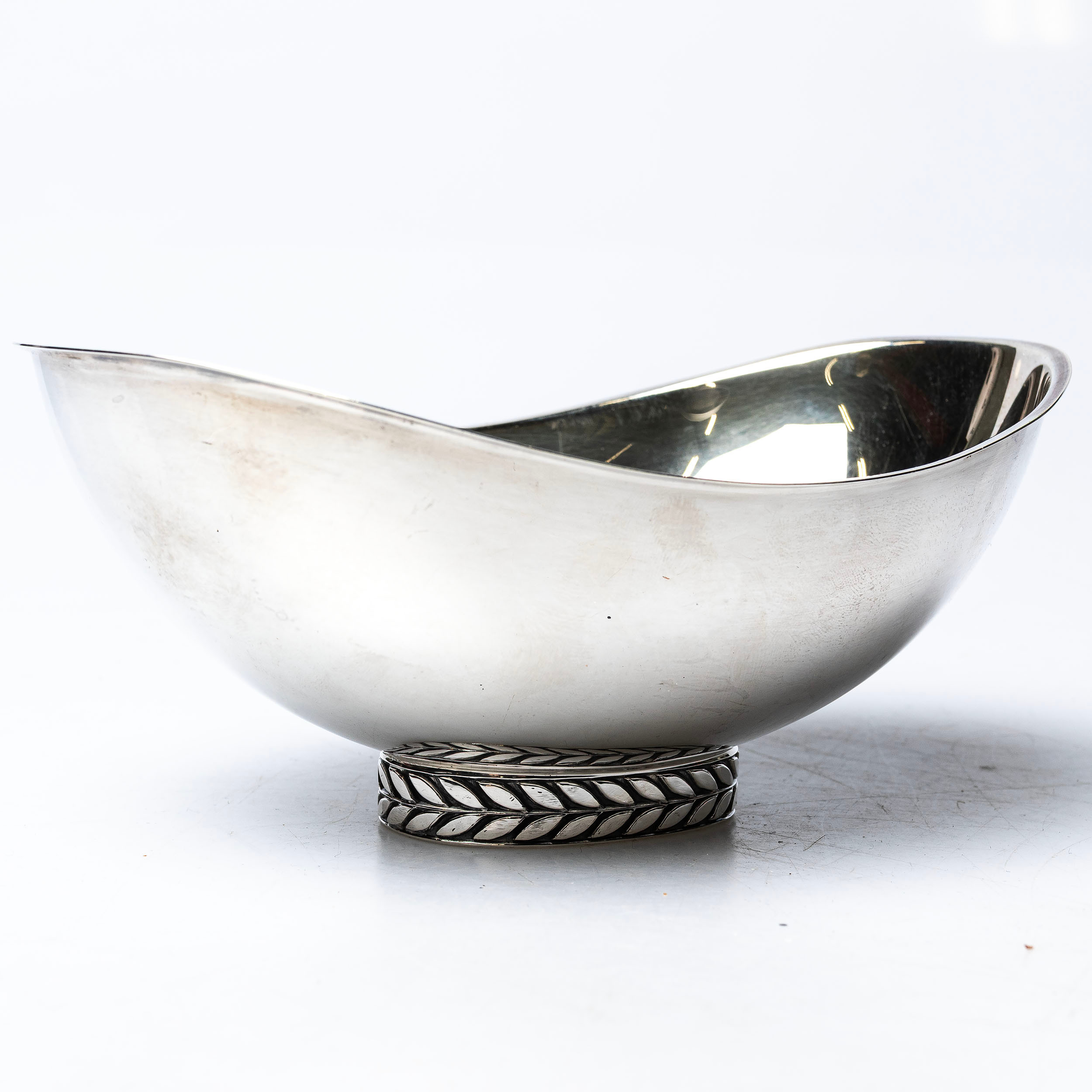 SKÅL, på fot, Silver.