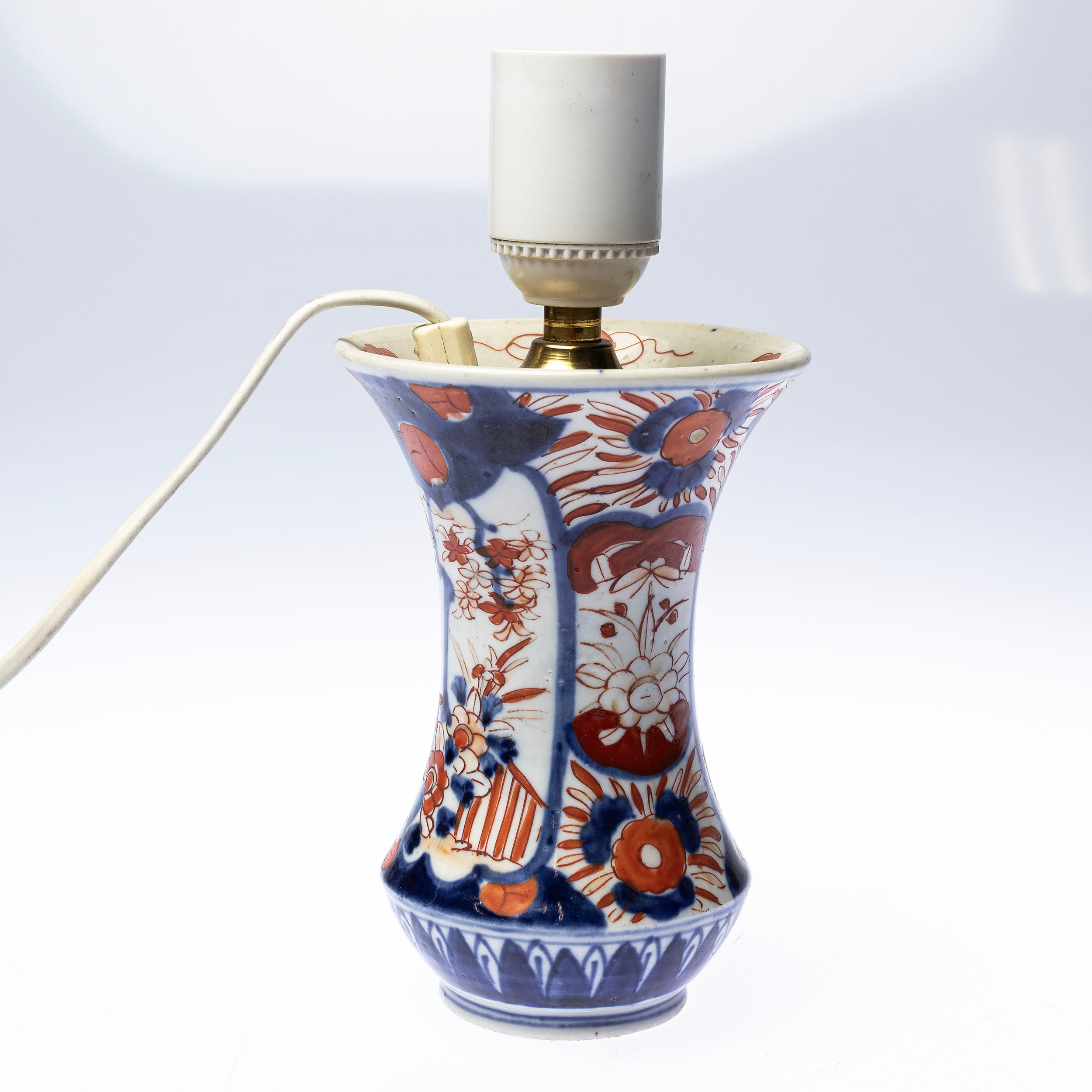 BORDSLAMPA, porslin, Japan, Imari, 1800 – tal.