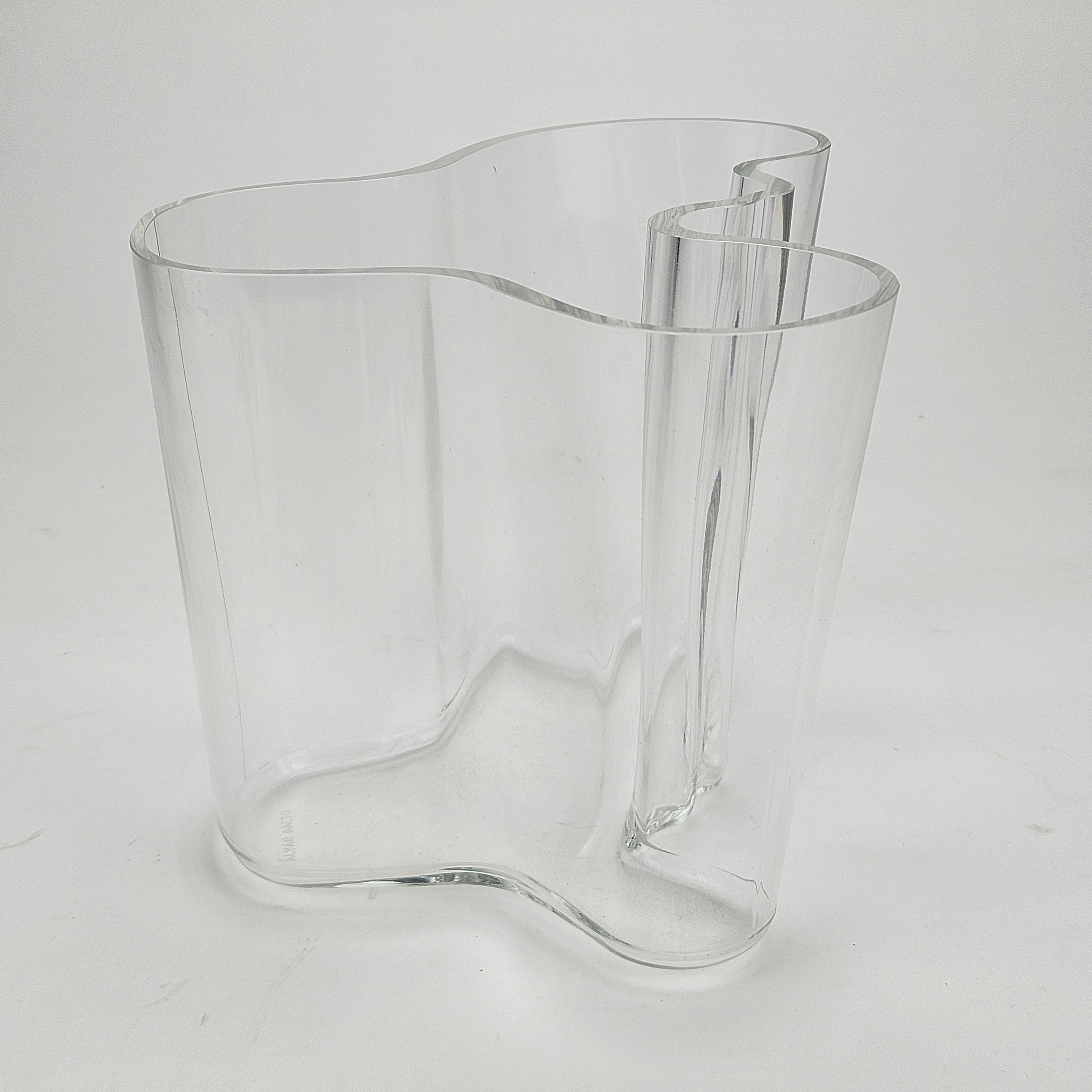 ALVAR AALTO. Vas, glas, "Savoy", Iittala, Finland.