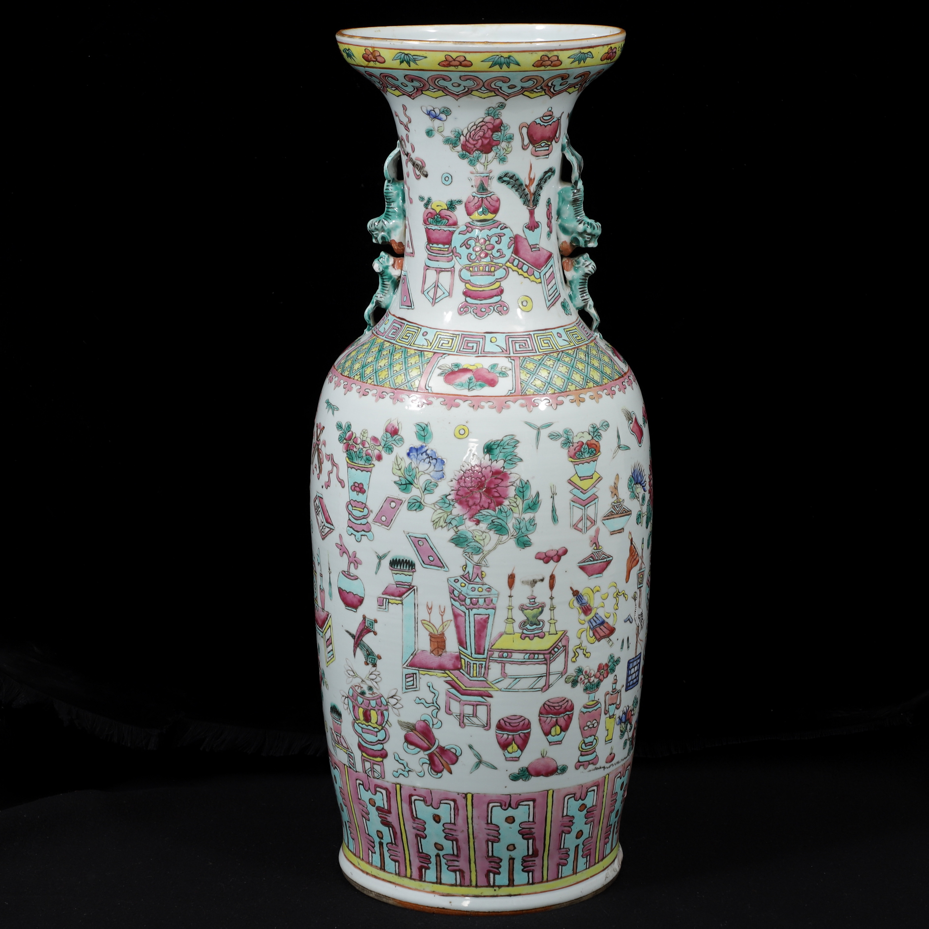 GOLVVAS, porslin, Kina, 1900-tal.