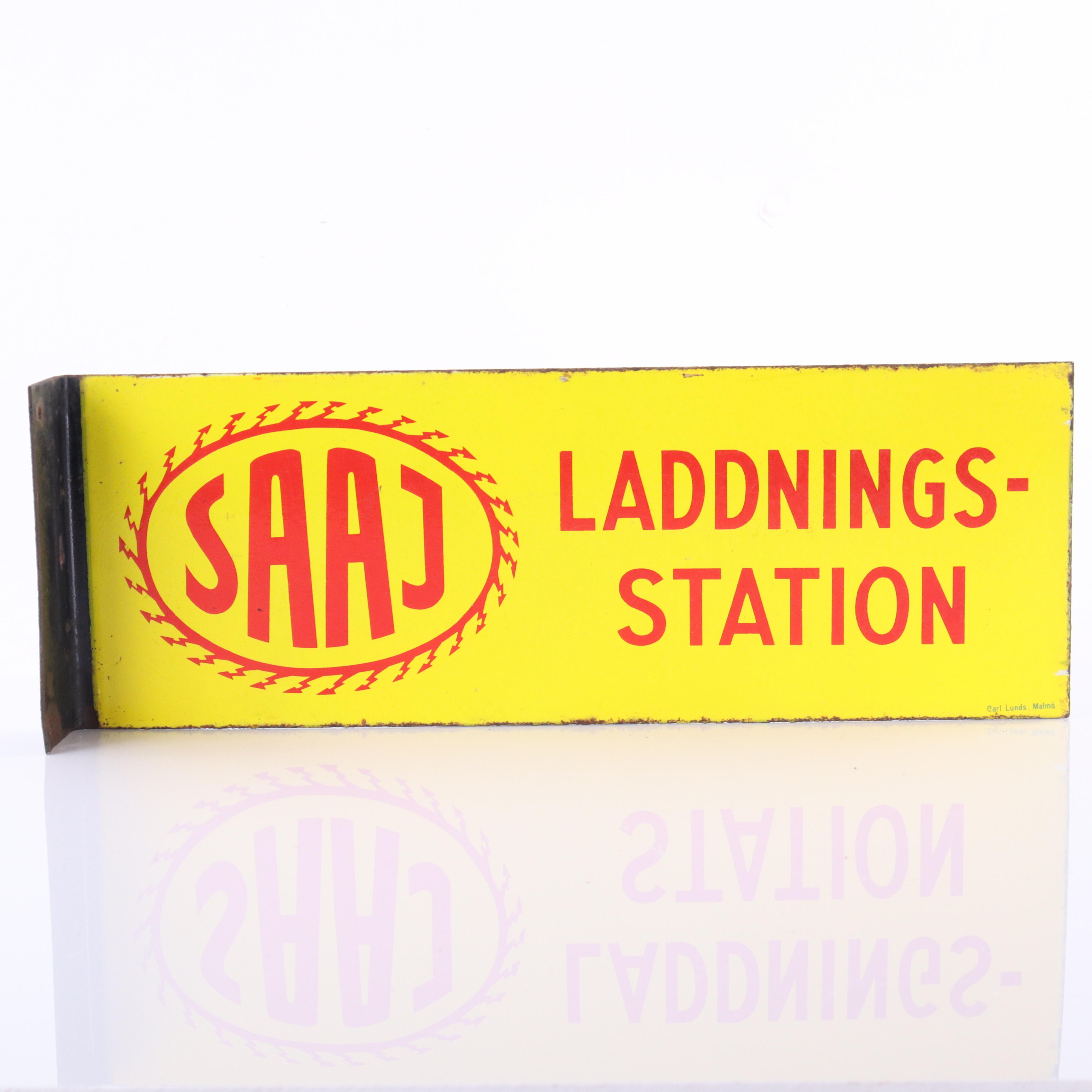 SAAJ BATTERIER, emaljskylt, 1940-tal.