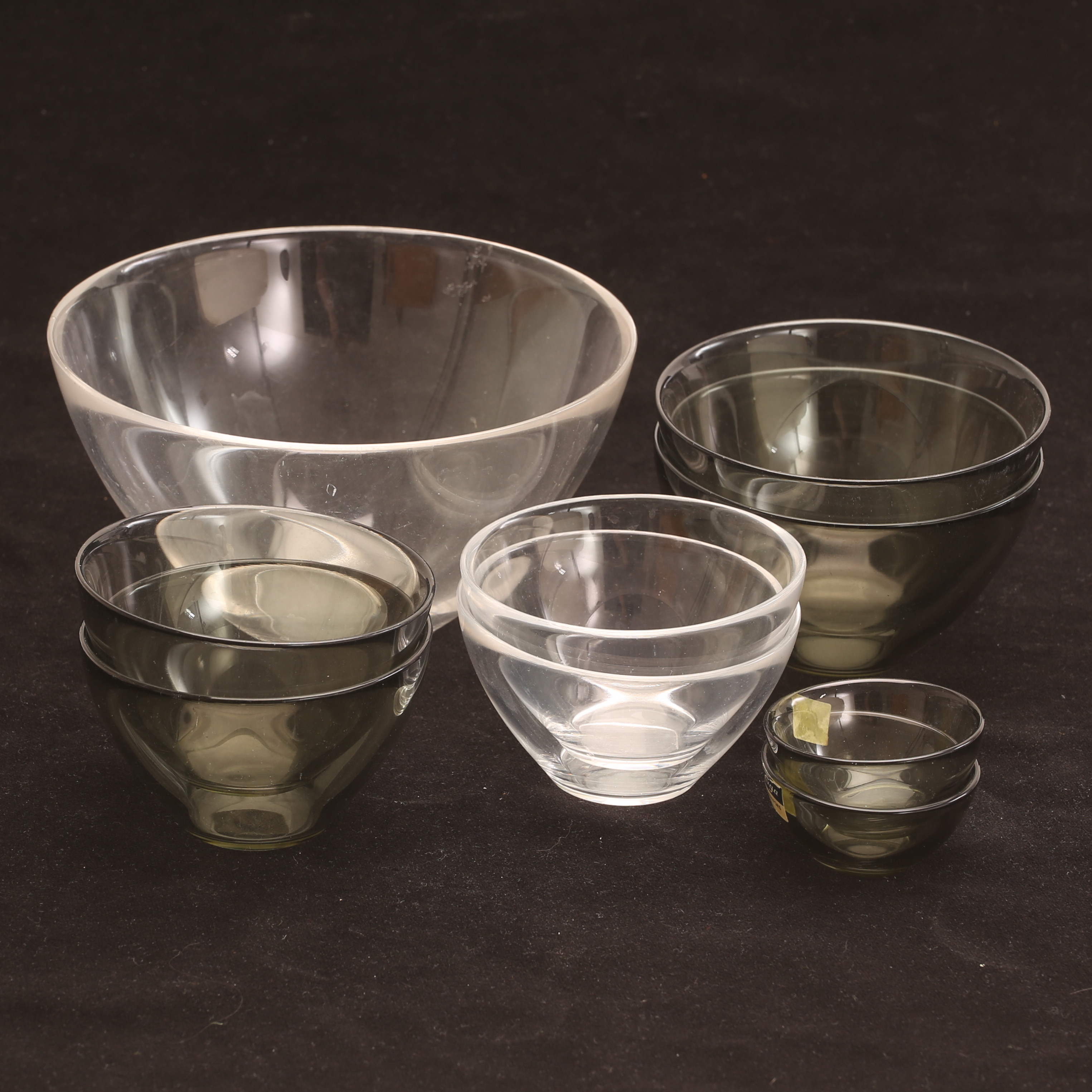 SVEN PALMQVIST. Skålar, 9 stycken, glas, "Fuga", Orrefors, 1900-talets andra hälft.