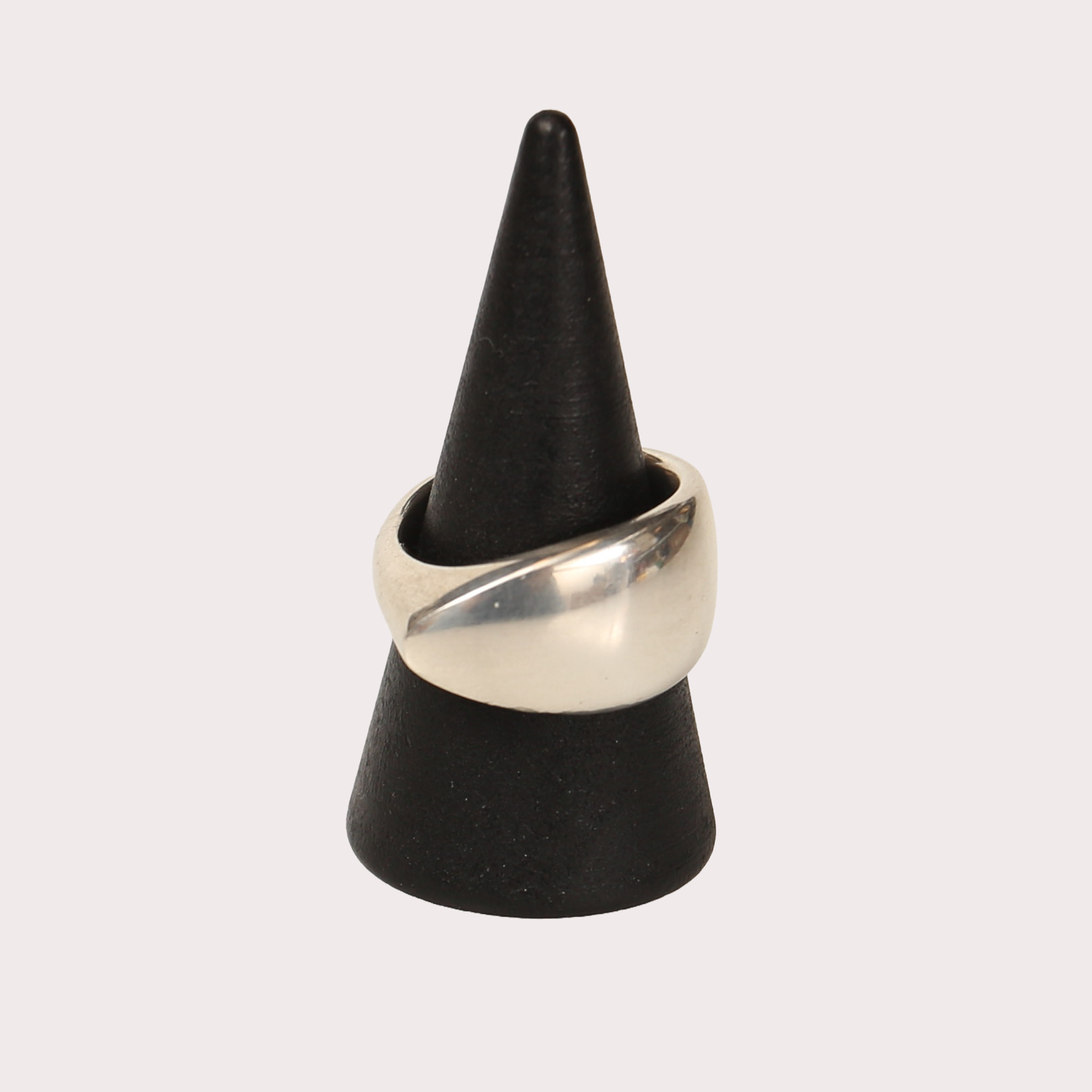 GEORG JENSEN. Ring, Sterlingsilver, modell nr 500.