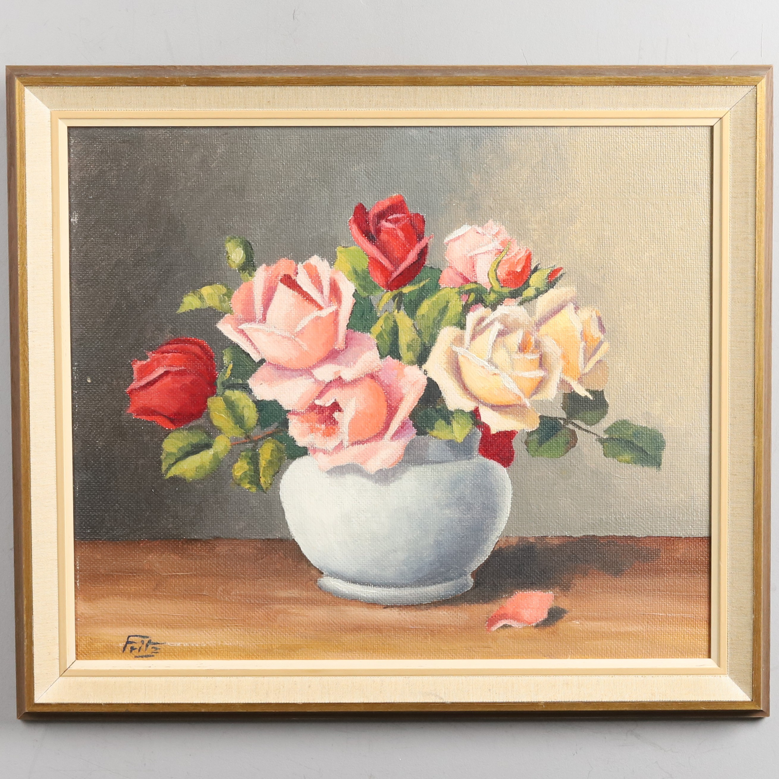 OIDENTIFIERAD KONSTNÄR. Olja på pannå, "Blomsterstilleben", signerad Fritz.