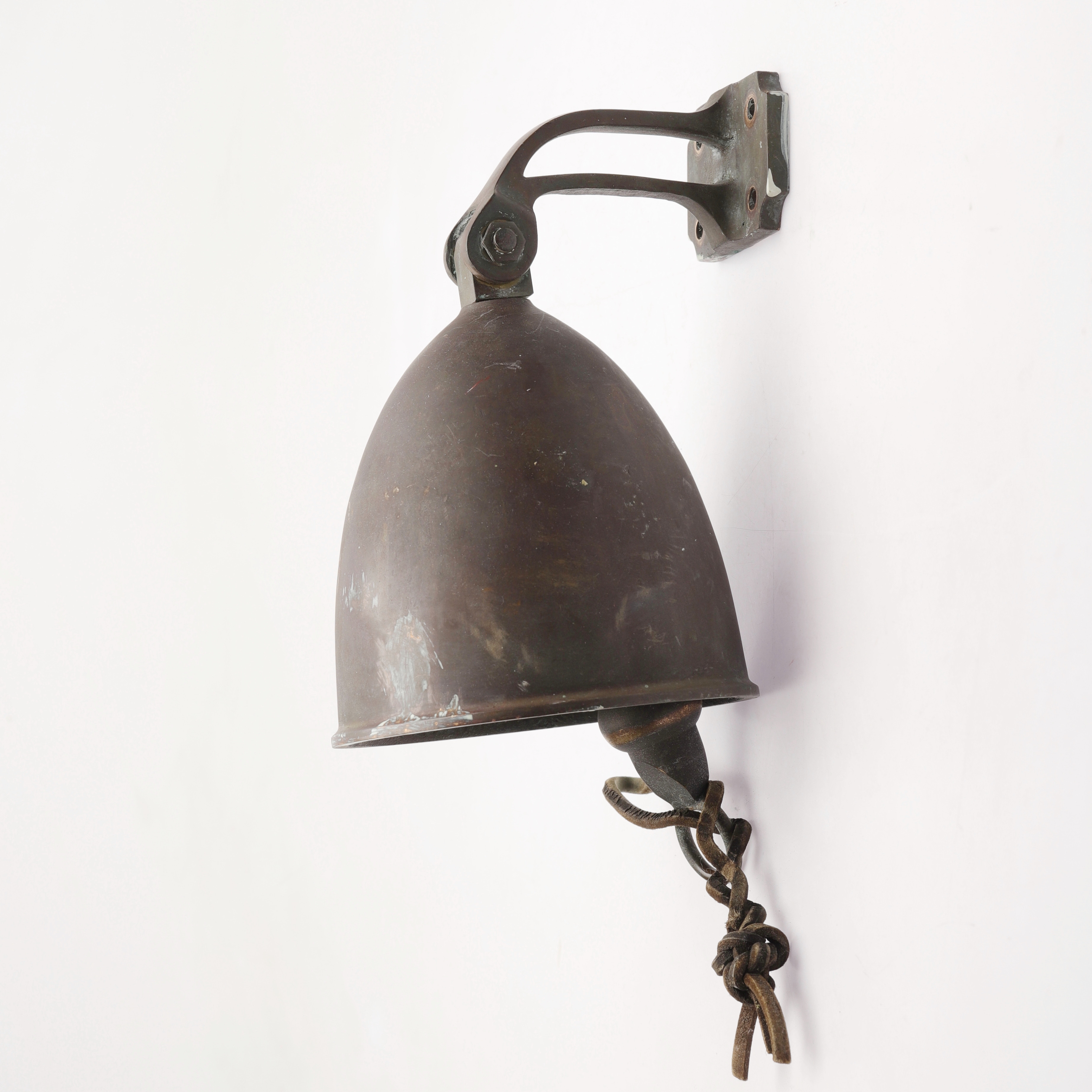 VÄLLINGKLOCKA, brons, 18/1900.