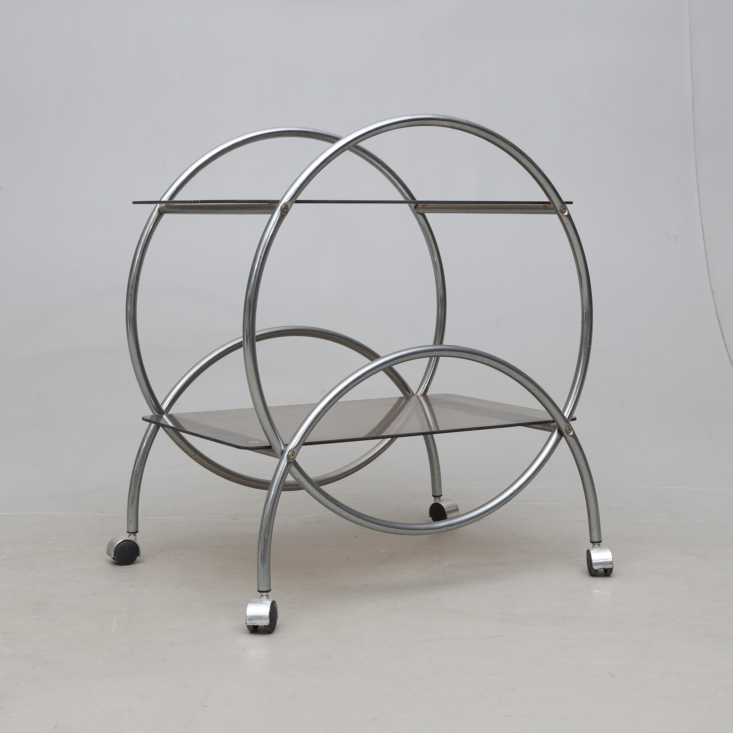 Serveringsvagn, glas och chromad metall, art deco stil, ikea, 1900-talets andra hälft.