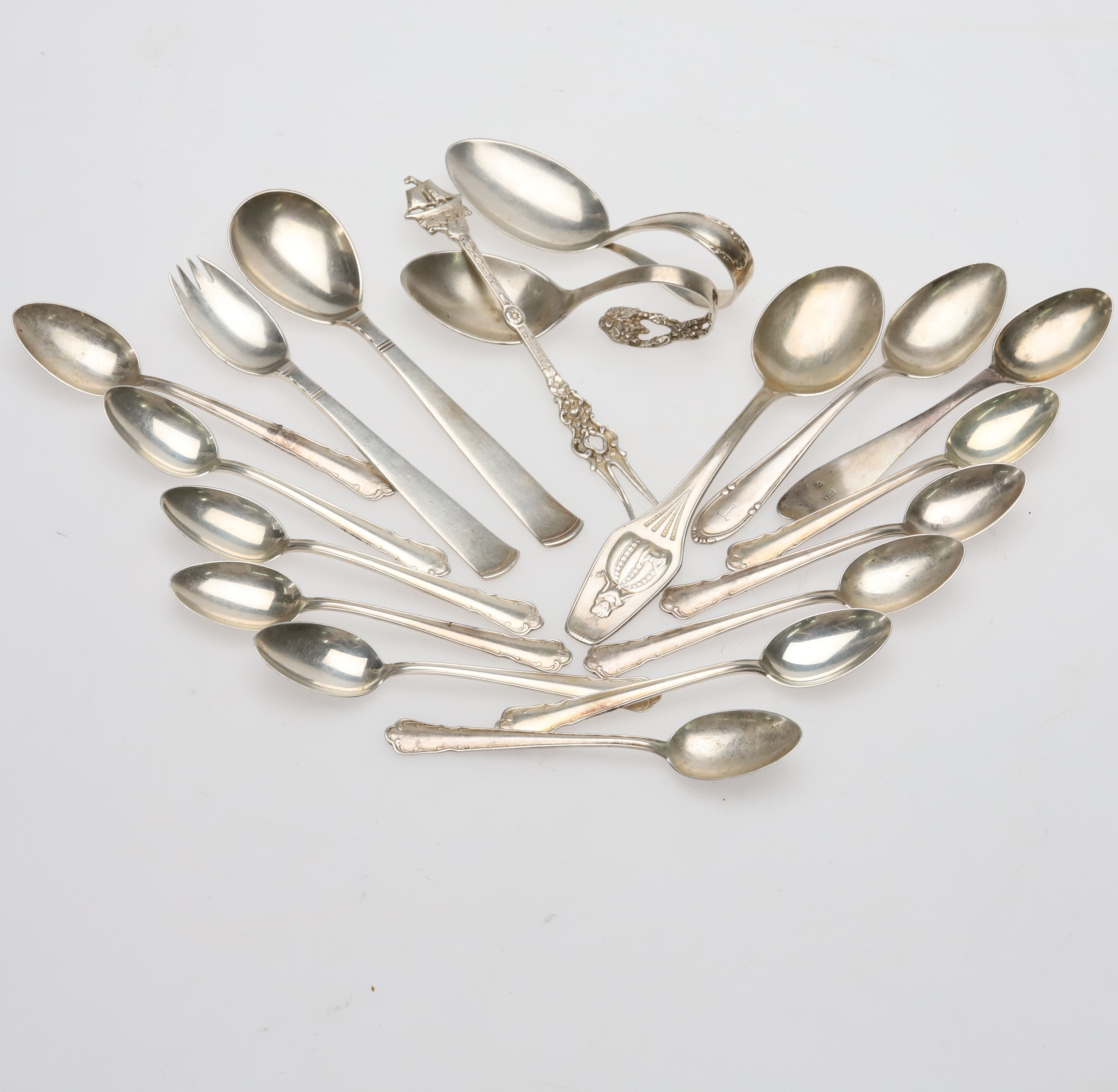 Silver, 18 delar, 267 gram.