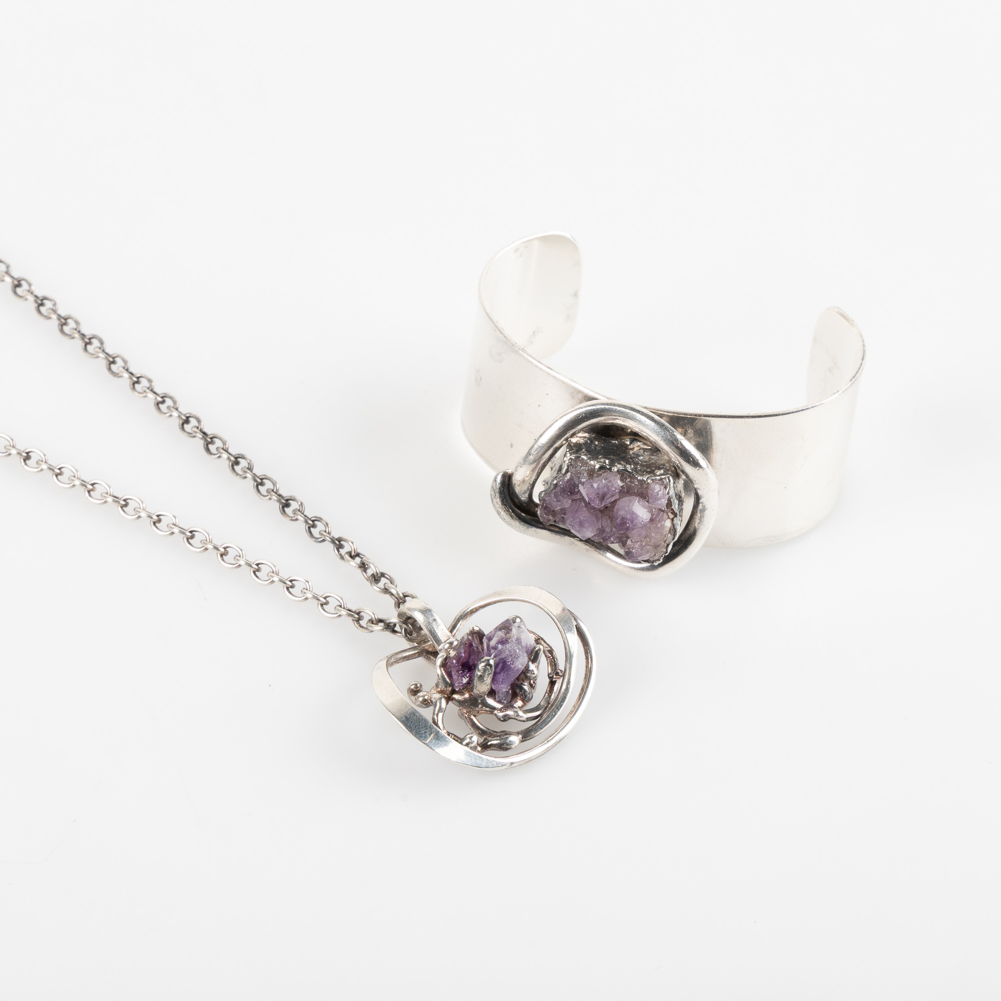 WALTER ARNESEN. Collier och armband, WA Danish Design.