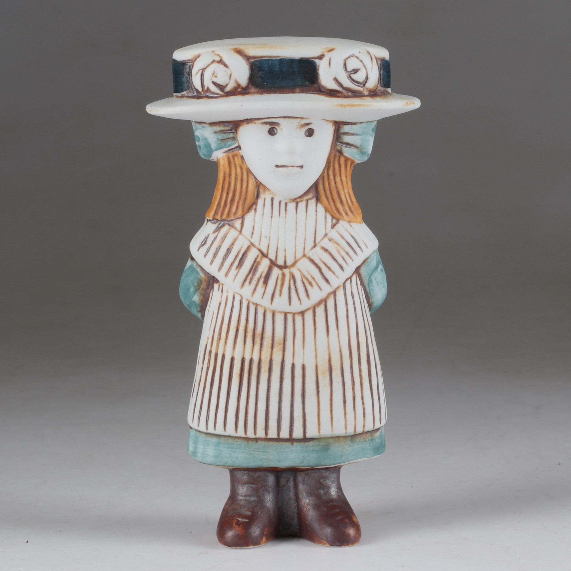 LISA LARSON. Figurin, "Julia", ur serien sekelskifte, stengods, Gustavsberg.