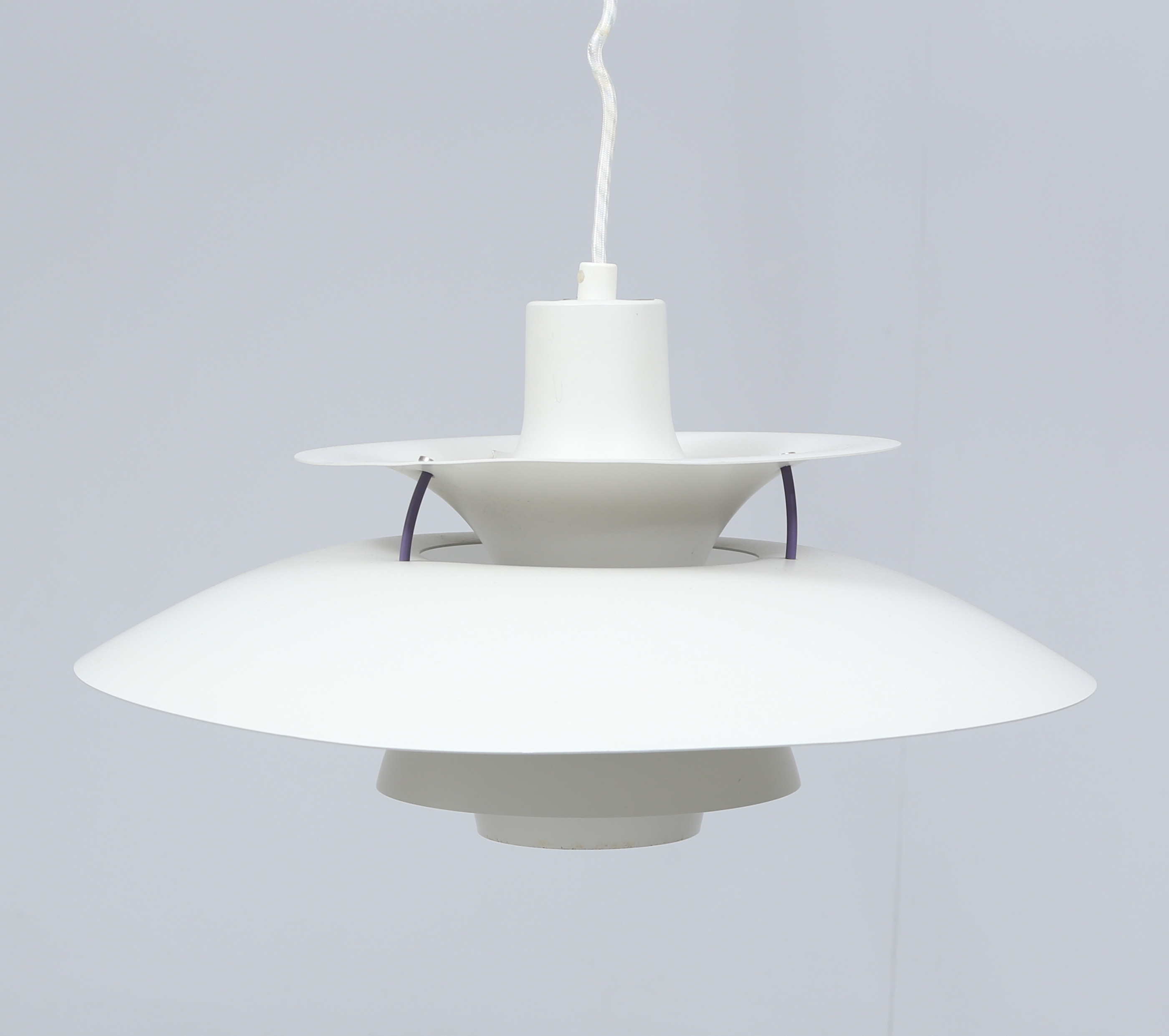 POUL HENNINGSEN. Taklmapa, PH 5, Louis Poulsen, Danmark.