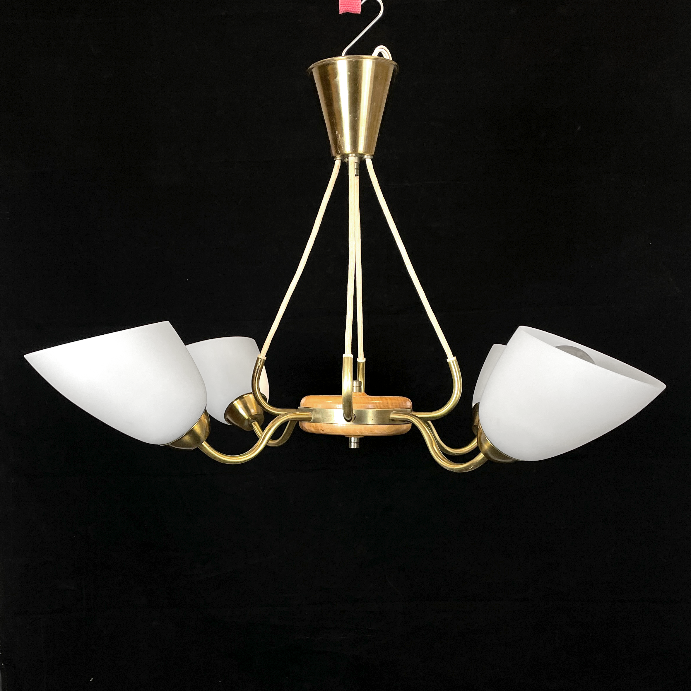 TAKLAMPA, mässing/trä/glas, 1960-tal.