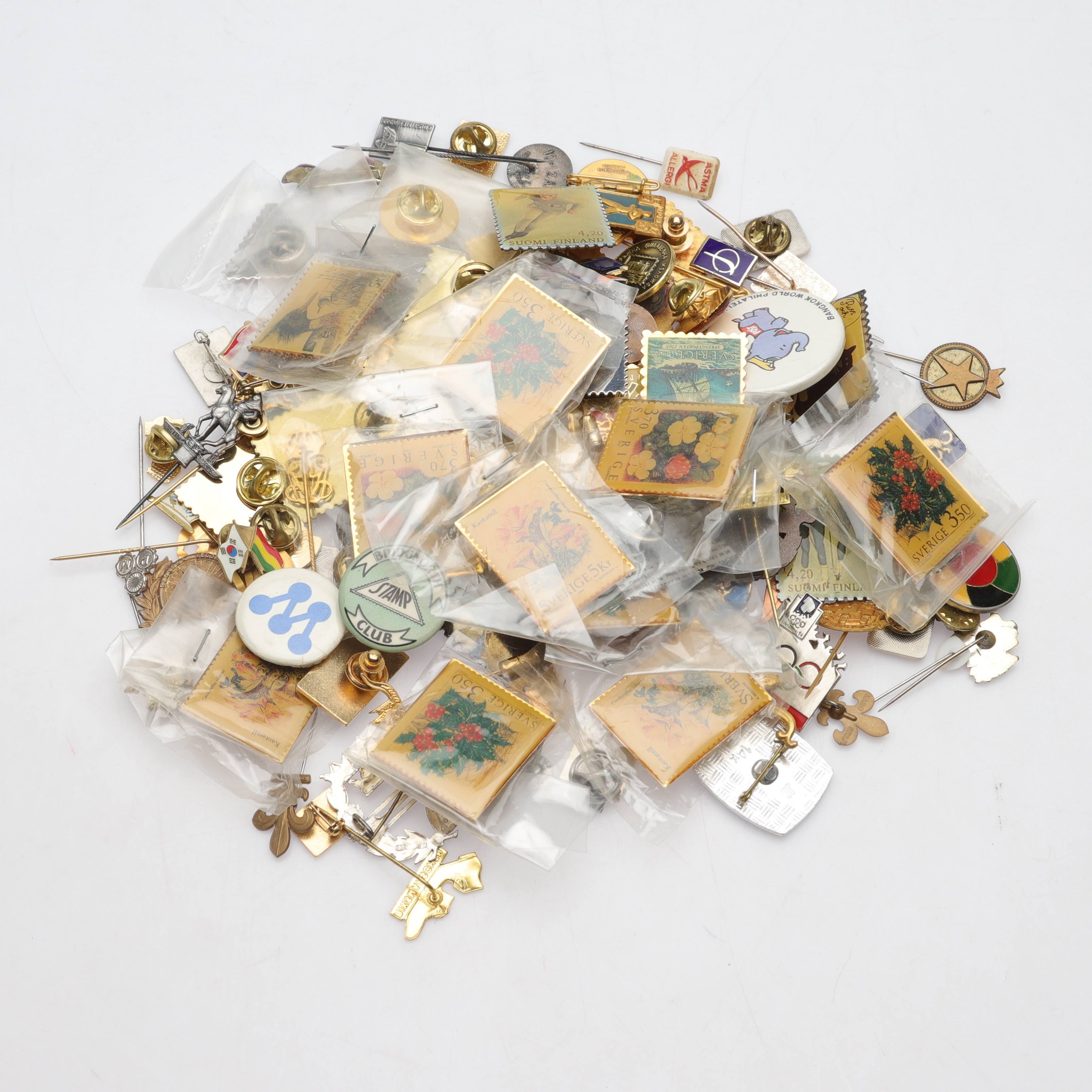 PARTI PINS-/NÅLMÄRKEN, olika länder, 1900-tal.