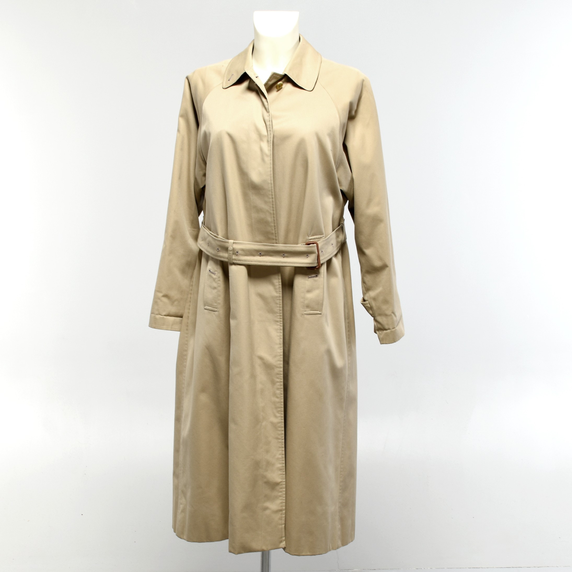 Burberry Trenchcoat med löstagbart foder. 1900-tal (Storlek 36-38).