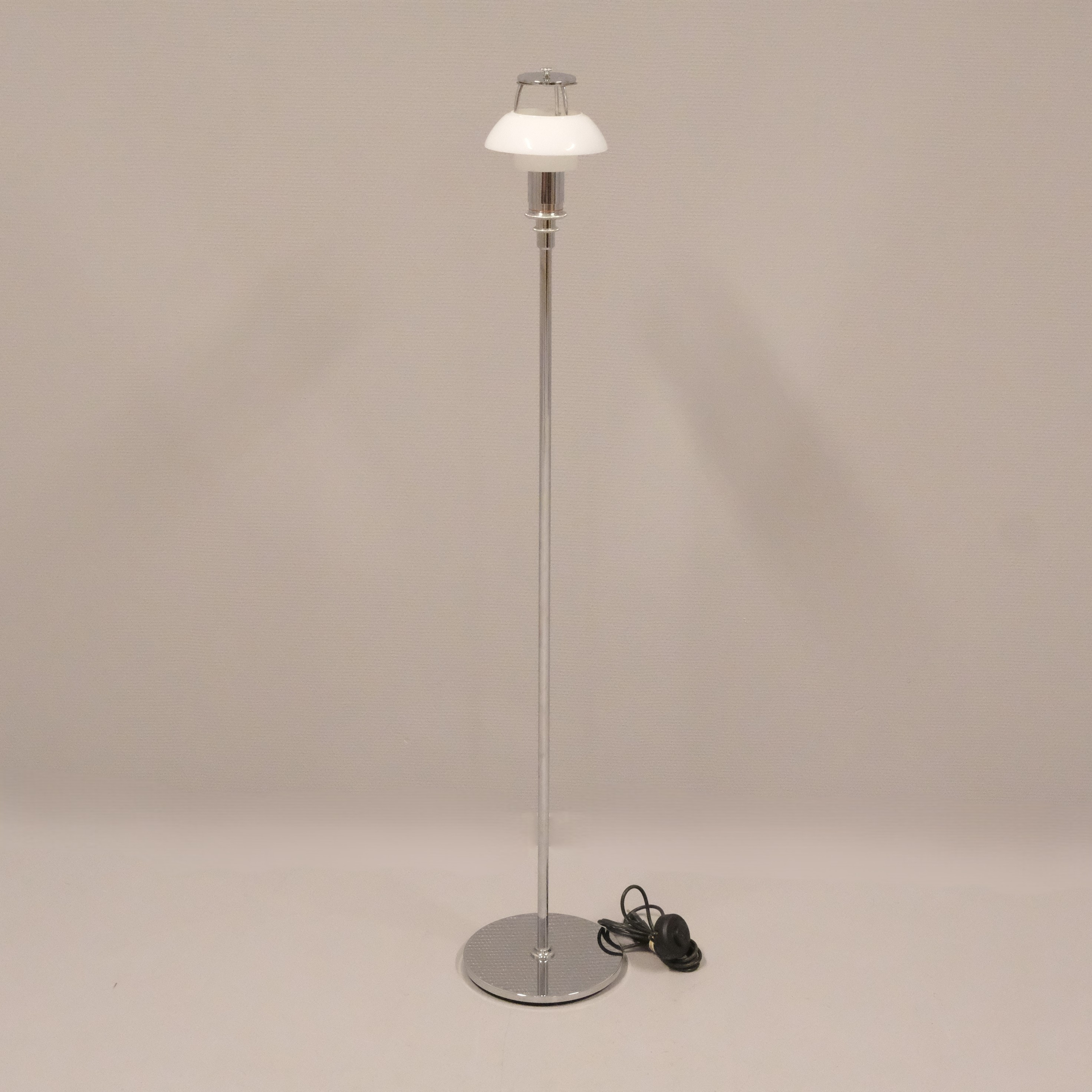 POUL HENNINGSEN. "PH 3,5/2,5", EJ KOMPLETT, LOUIS POULSEN, DANMARK.
