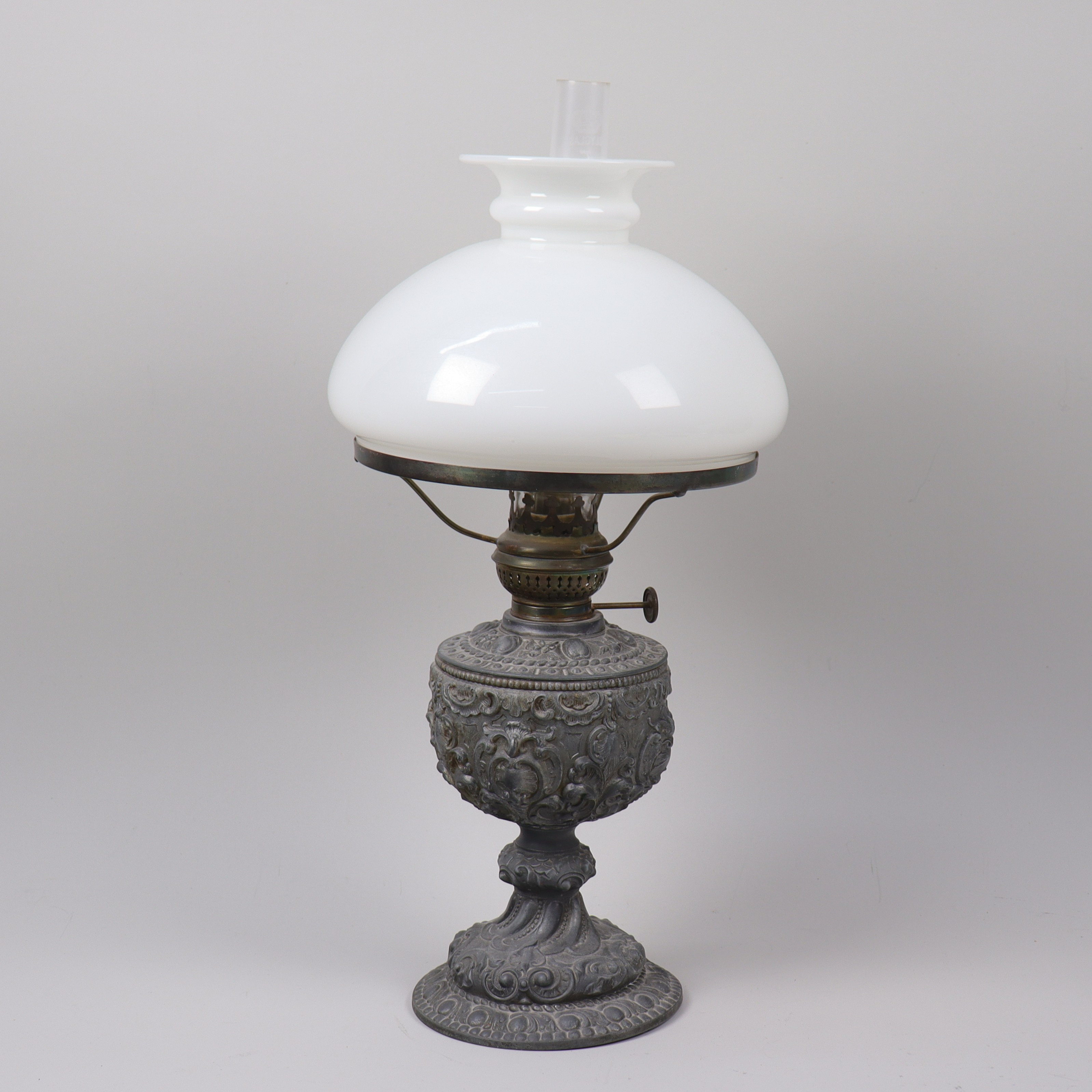 BORDSFOTOGENLAMPA, gls, mässing och zink, runt 1900.