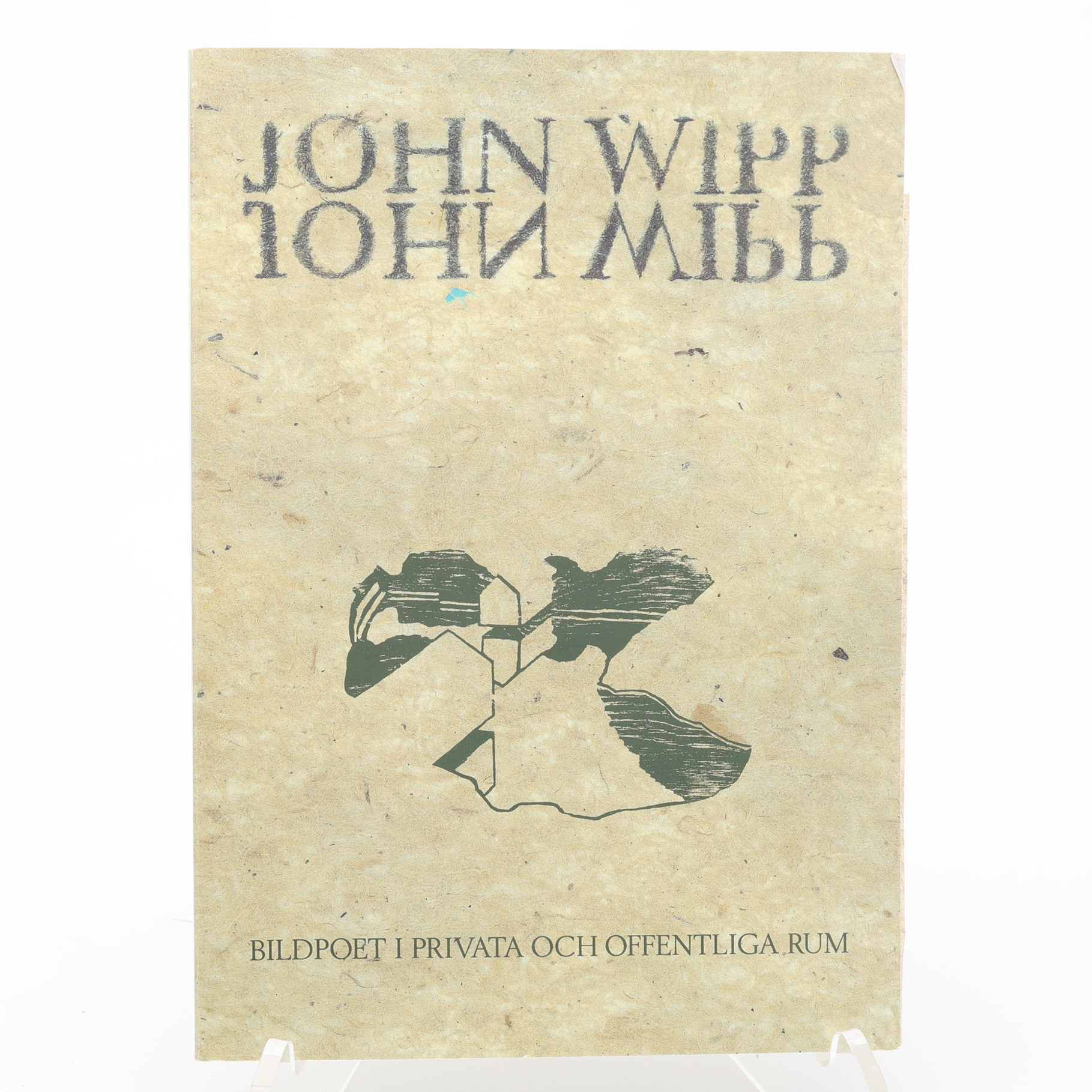BIBLIOFILI. JOHN WIPP - BILDPOET I PRIVATA OCH OFFENTLIGA RUM. NR. 10 AV 100 SIGNERADE EXEMPLAR MED EN HANDSIGNERAD KOPIGRAFI AV JOHN WIPP.