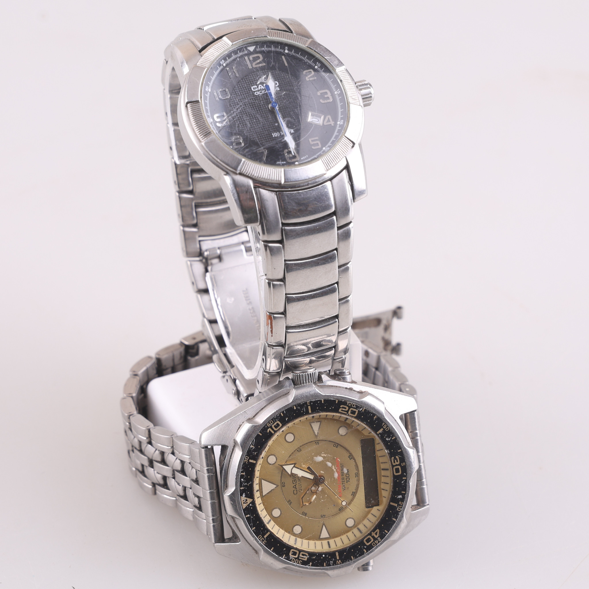 ARMBANDSUR, 2 stycken, Casio.