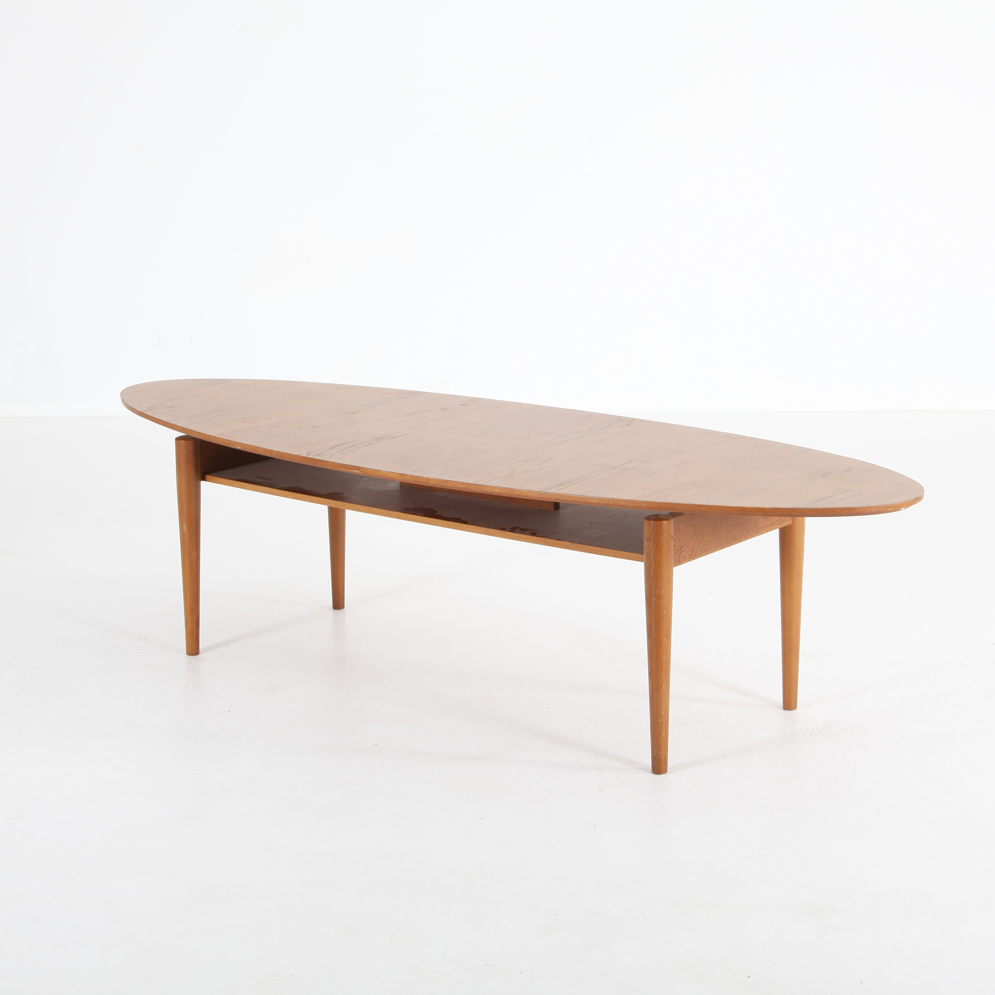 SOFFBORD, 170 cm långt, 1900-talets senare del.