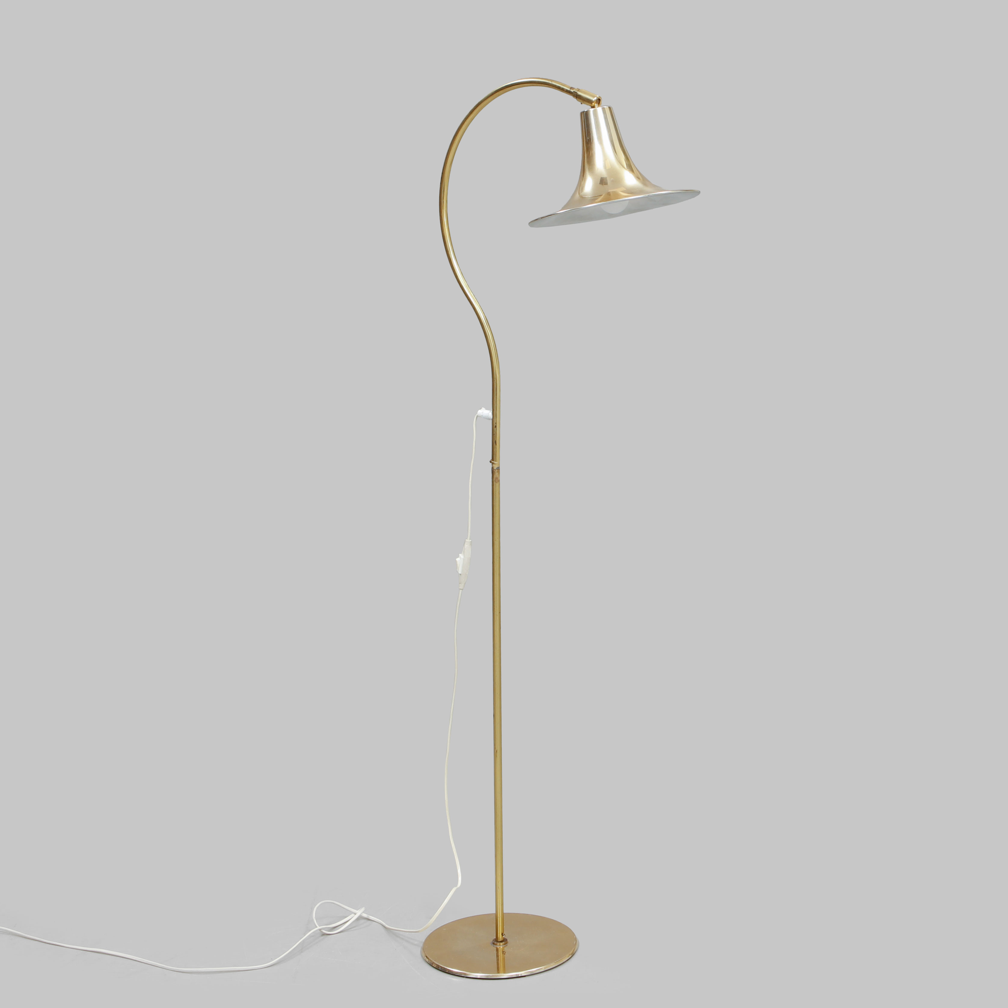 BÖRJE CLAES. Golvlampa, typ 299, OMI, 1900-talets andra hälft.
